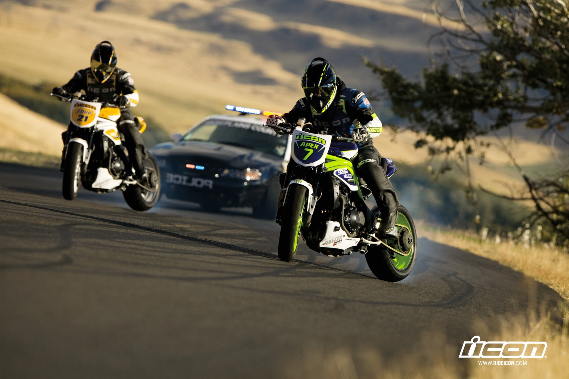motion, sport, competition, ride, transportation, police, car, motorsport, helmet, mode of transportation, motorcycle, biker, road, one person, drift, extreme sports, HD Wallpaper