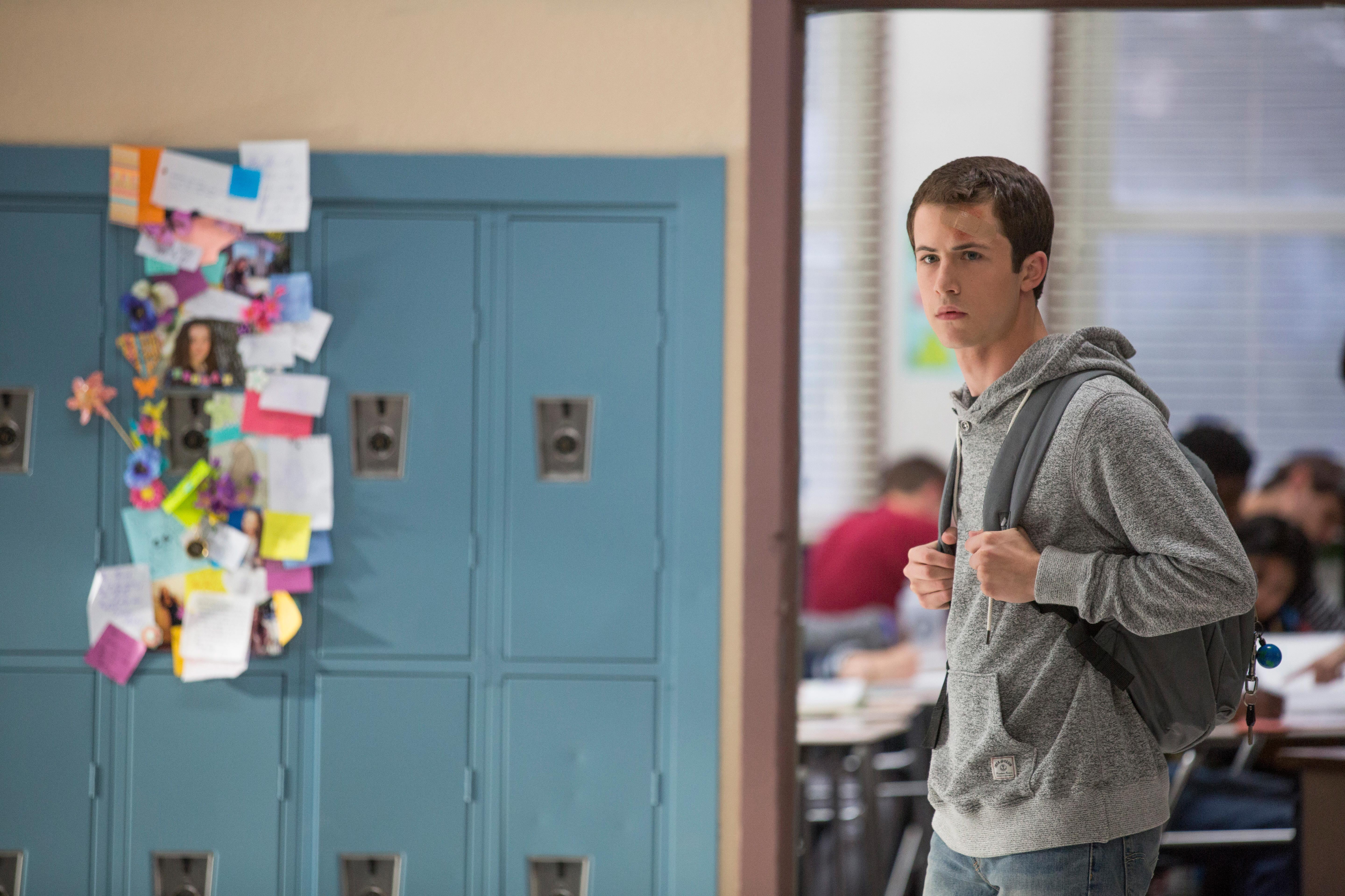 standing, young men, waist up, focus on foreground, 5K, casual clothing, day, contemplation, one person, serious, tv shows, young adult, dylan minnette, HD Wallpaper