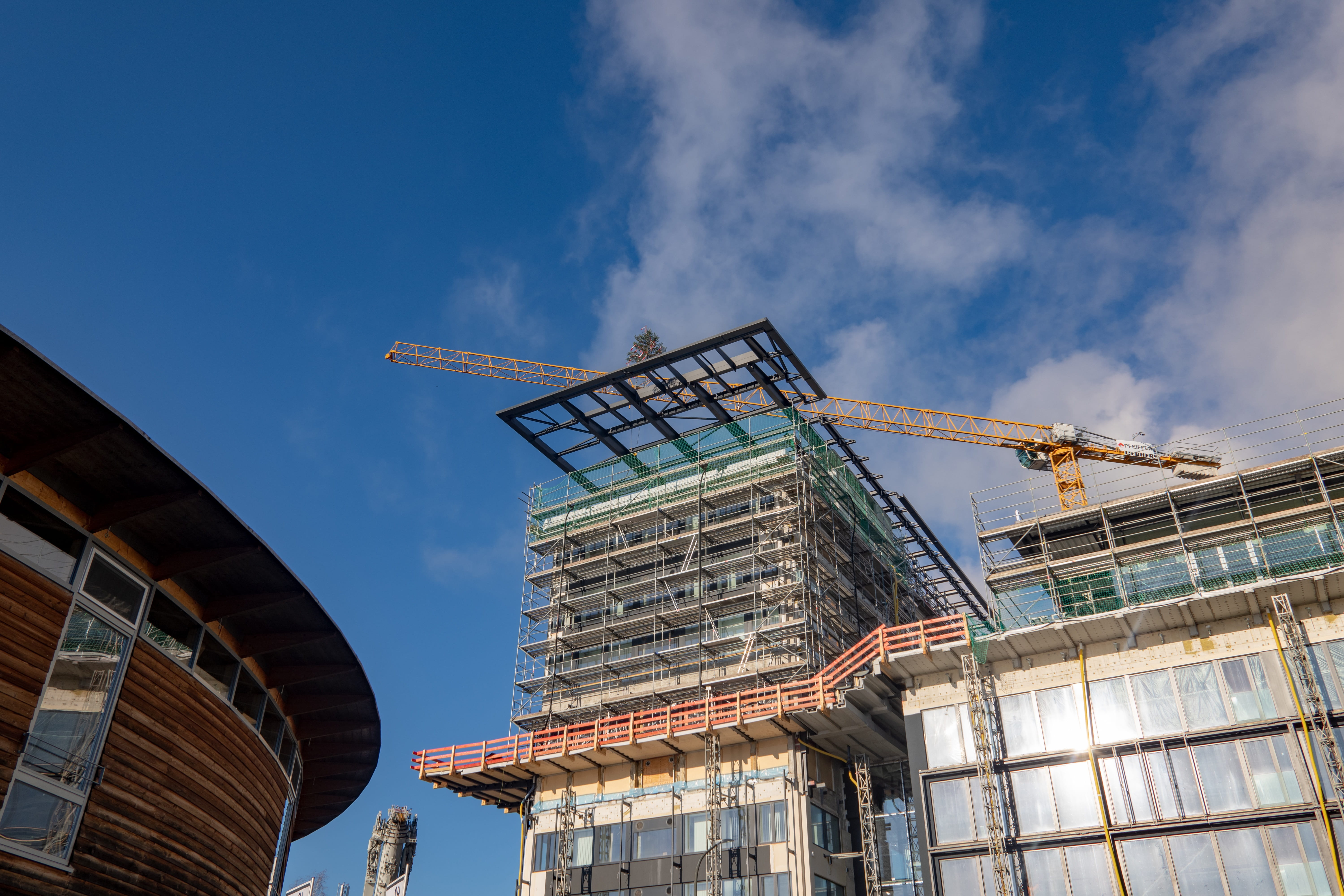construction site, outdoors, new building, nature, office building exterior, 5K, residential construction, site, cloud - sky, building exterior, city, HD Wallpaper