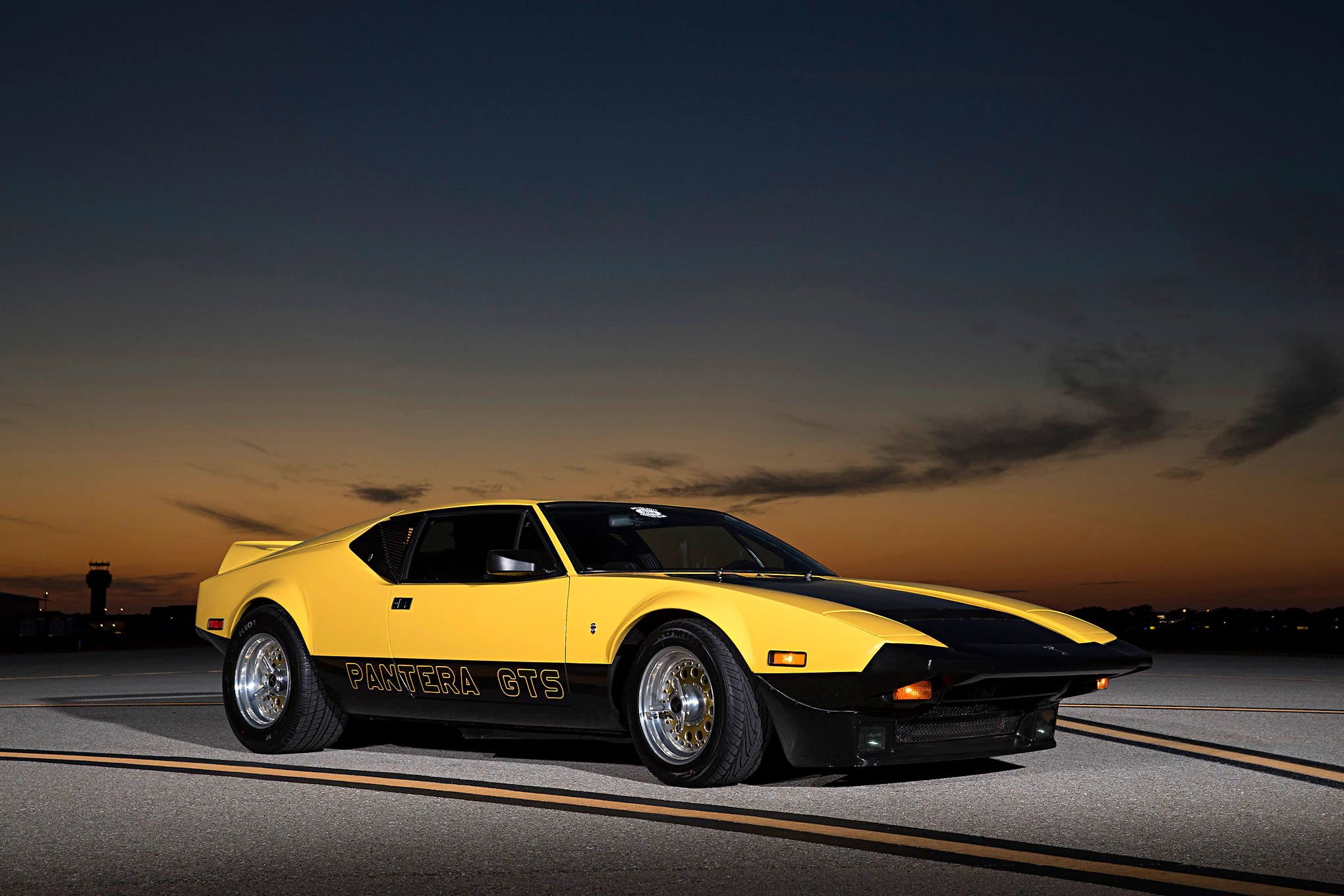 land vehicle, mode of transportation, no people, on the move, outdoors, pantera, supercar, city, classic, sunset, copy space, yellow, yellow taxi, street, HD Wallpaper