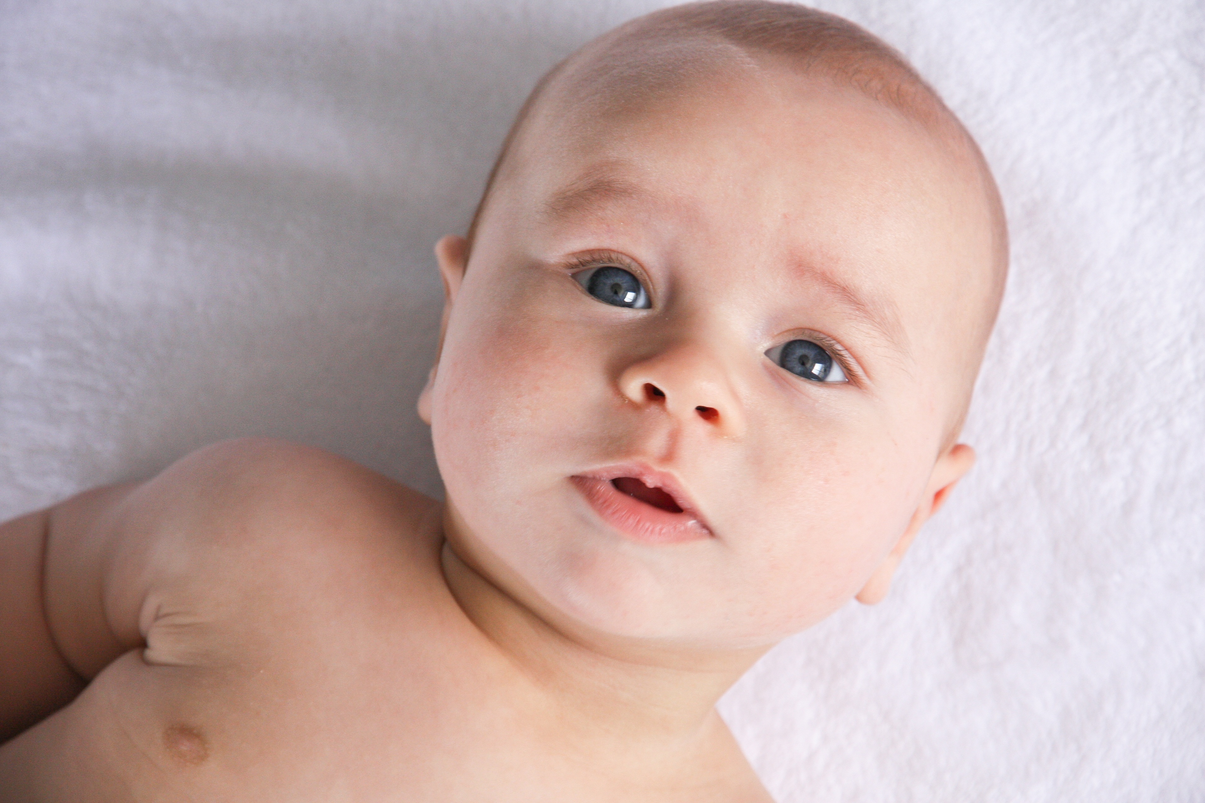 beginnings, child, 4K, boy, human body part, infant, childhood, little, shirtless, happiness, babyhood, indoors, newborn, close-up, adorable, person, white, HD Wallpaper