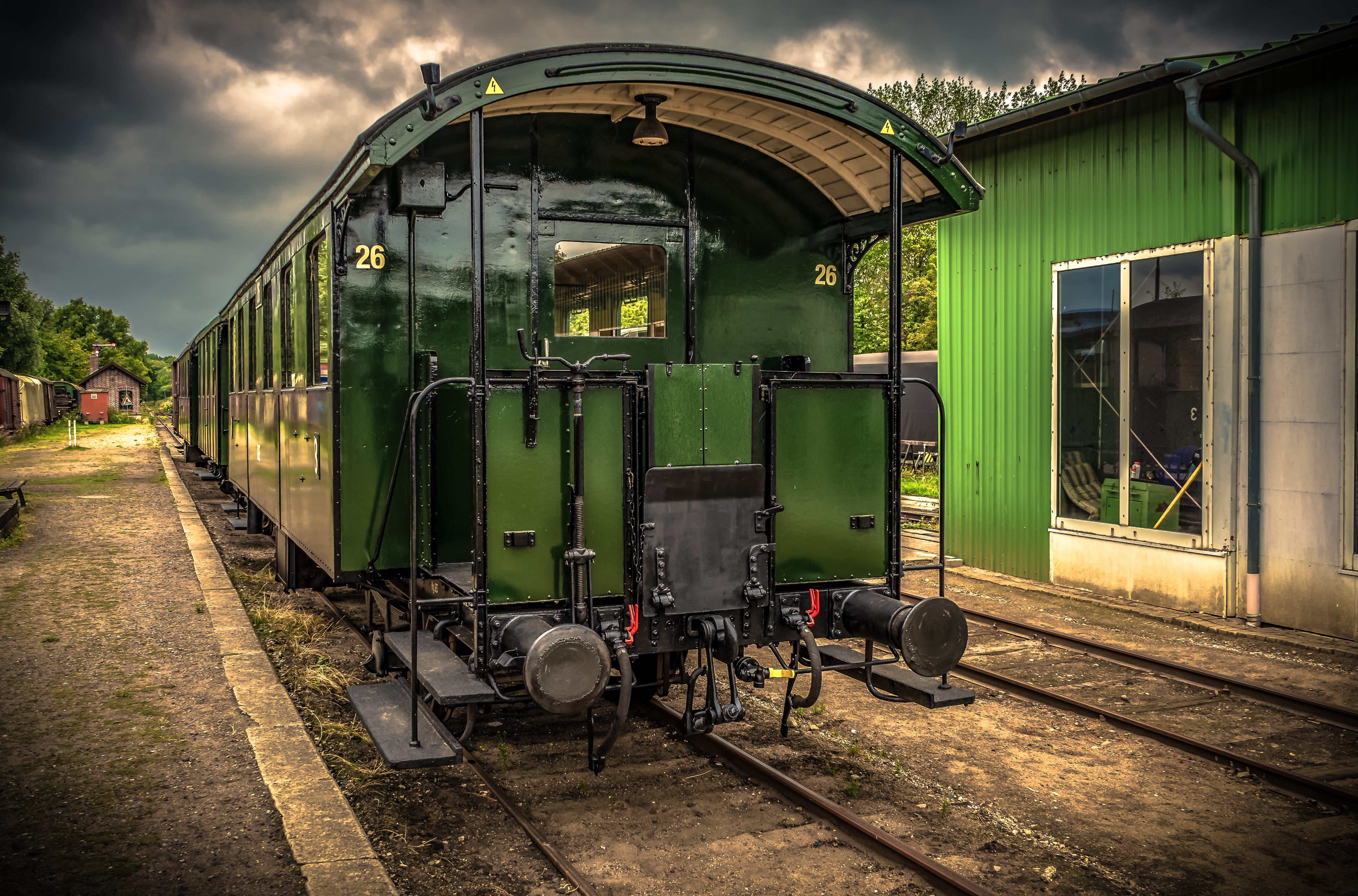 old, siding, buffer, building exterior, railway, metal, built structure, no people, train - vehicle, mode of transportation, transport, cloud - sky, green color, HD Wallpaper