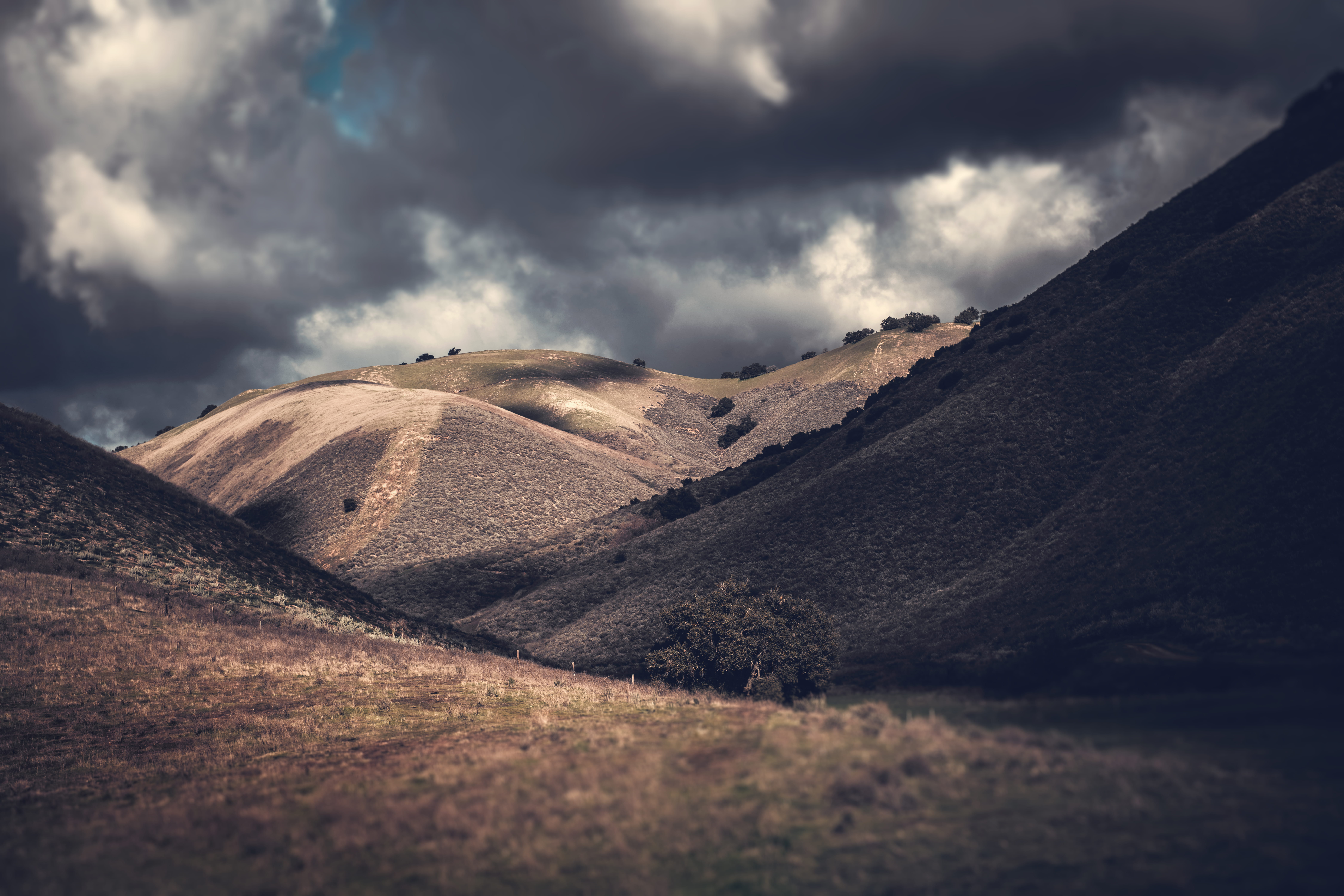 outdoors, united states, land, santa maria, mountain range, landscape, day, plateau, road, travel destinations, no people, beauty in nature, mountain, overcast, HD Wallpaper