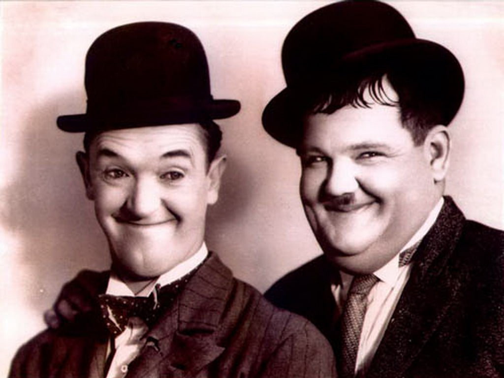 comedians, art, laurel, entertainment, 480P, hardy, Smiling, funny, comical, movies, hd, hats, HD Wallpaper