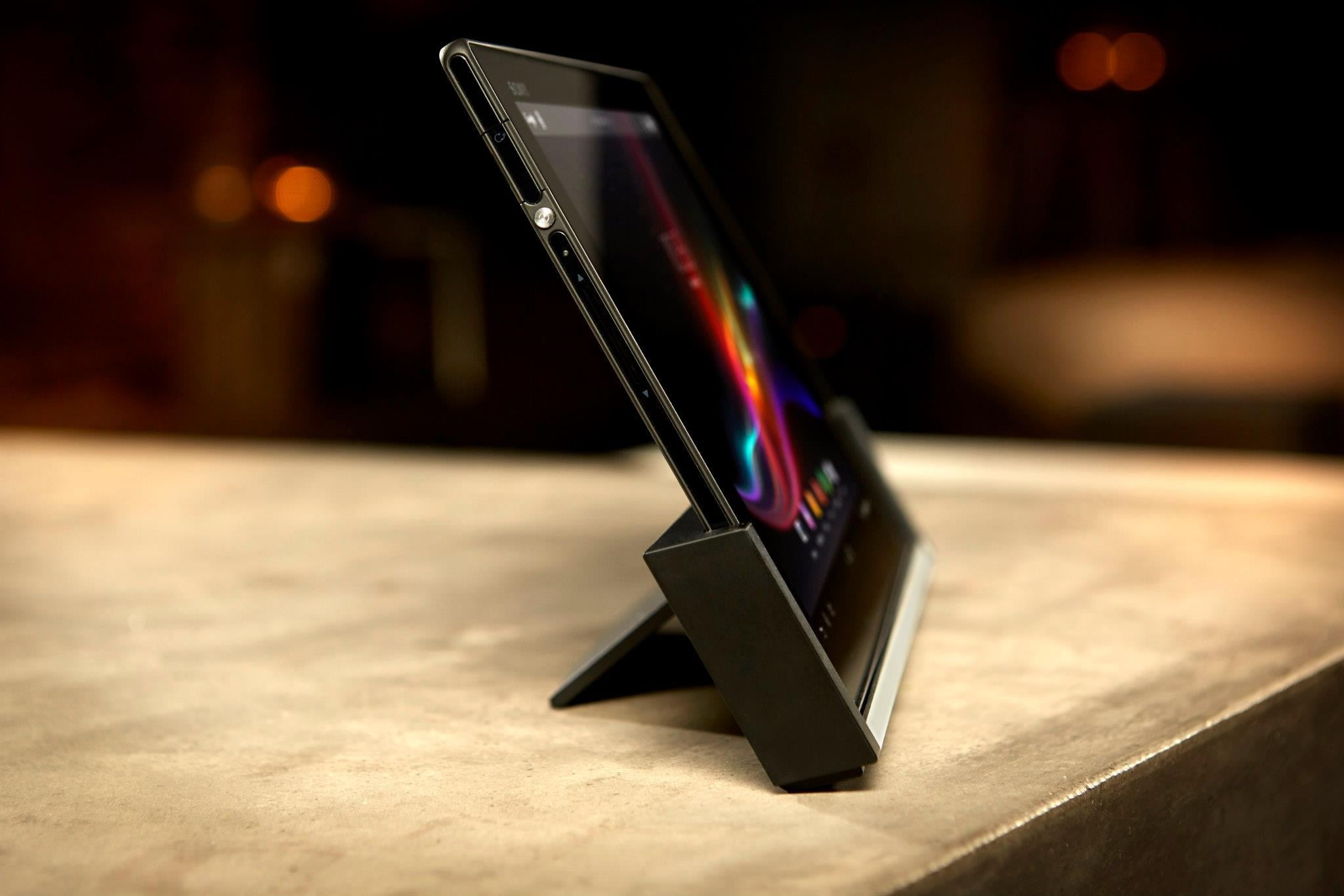 night, business, close-up, single object, touch Screen, modern, mobility, connection, communication, equipment, xperia tablet z, flooring, android, no People, HD Wallpaper