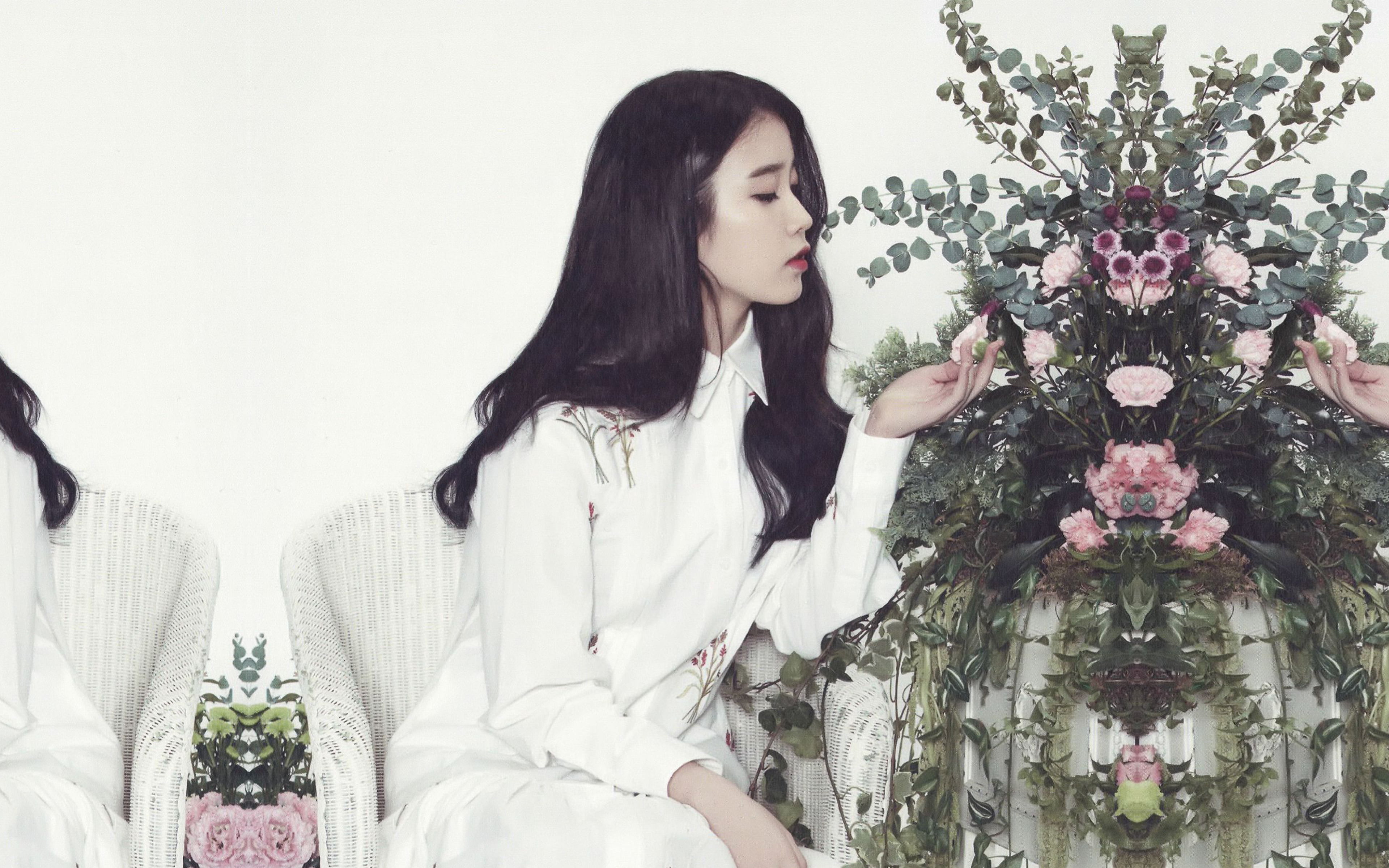 flowering plant, young adult, adult, girl, white, women, lifestyles, beautiful woman, flower, cute, nature, looking, iu, one person, contemplation, leisure activity, HD Wallpaper