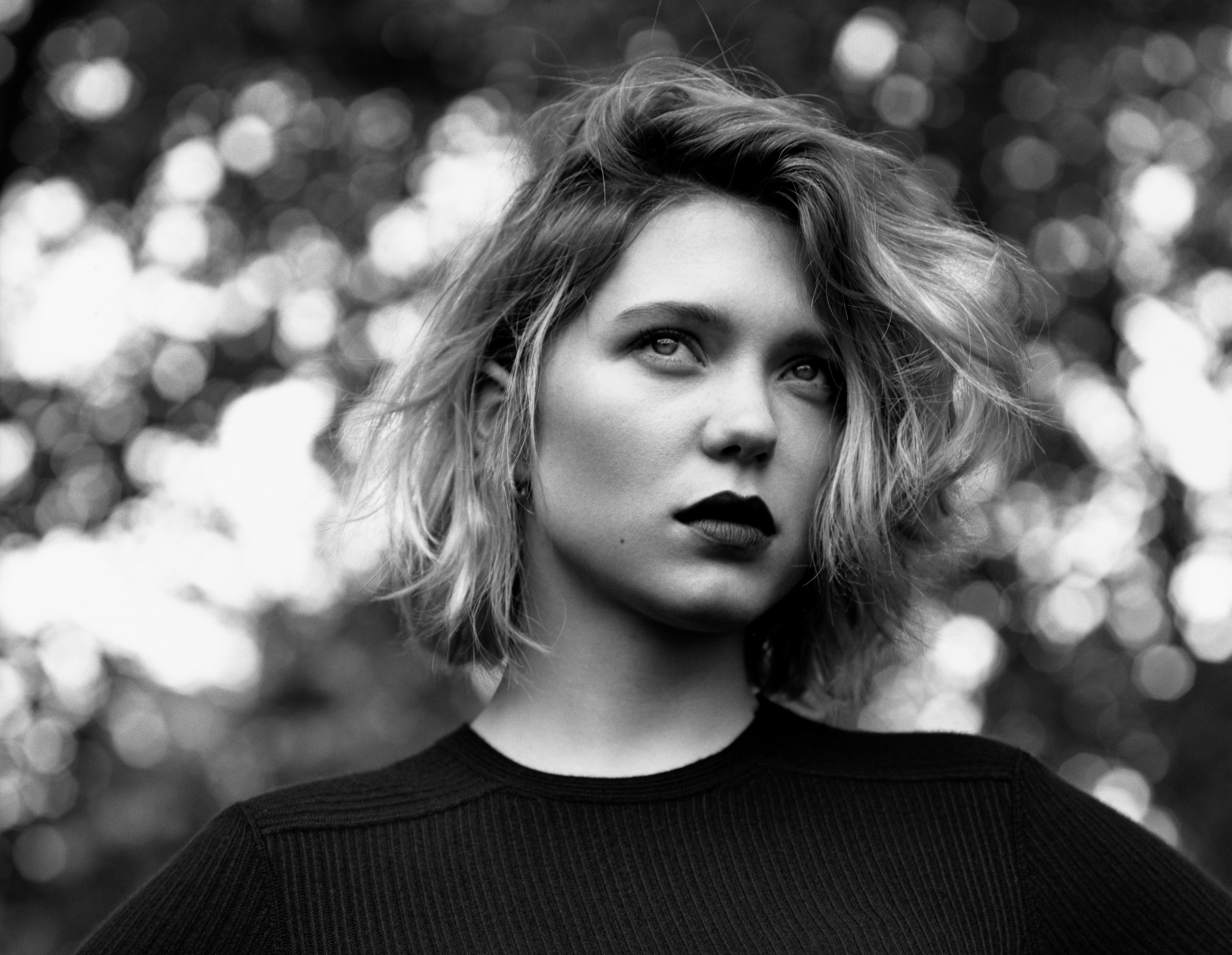 contemplation, adult, Léa Seydoux, focus on foreground, lifestyles, 5K, hairstyle, young adult, monochrome, s, portrait, one person, shirt, young women, HD Wallpaper