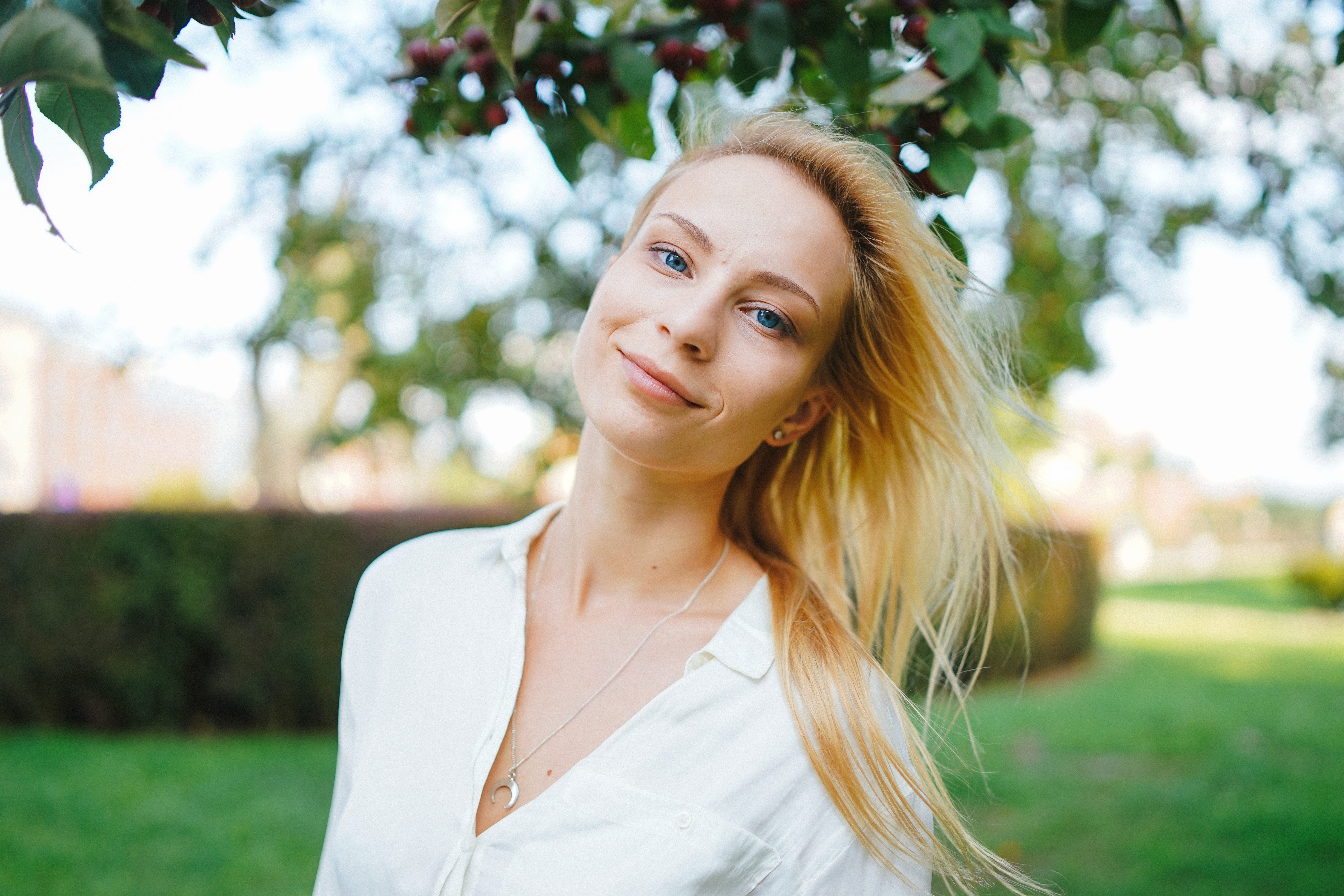 poland, style, blonde hair, beauty, people, park, kraków, young women, person, looking at camera, girl, plant, smiling, tree, 5K, fashion, human, hairstyle, HD Wallpaper