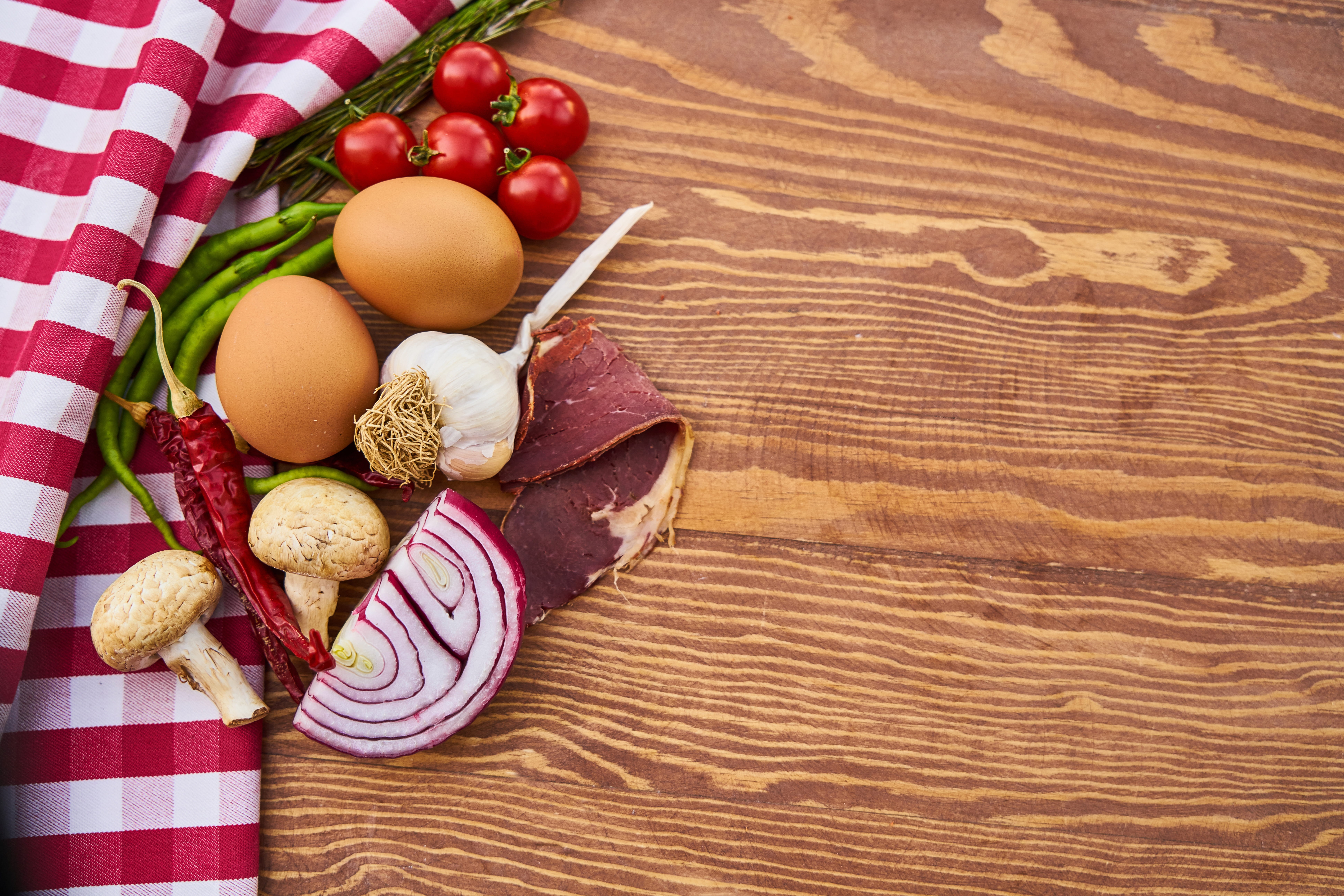 food and drink, poultry, detail shots, beautiful, directly above, brown, egg, high angle view, choice, meat, healthy lifestyle, backgrounds, pepper, nutrition, HD Wallpaper