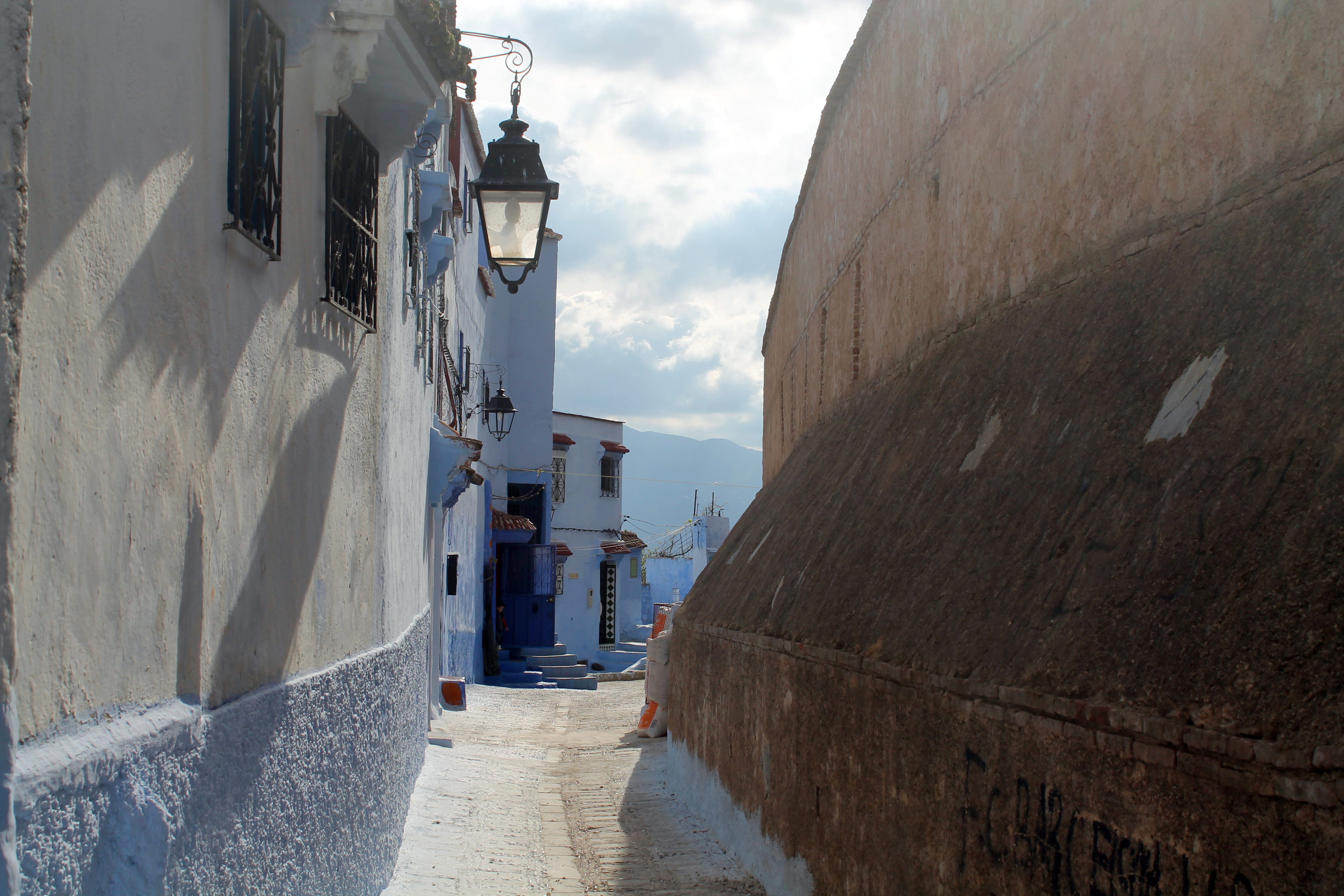 chaouen, 4K, explore, direction, city, traveller, nature, wall - building feature, adventure, architecture, cloud - sky, incidental people, wall, outdoors, HD Wallpaper