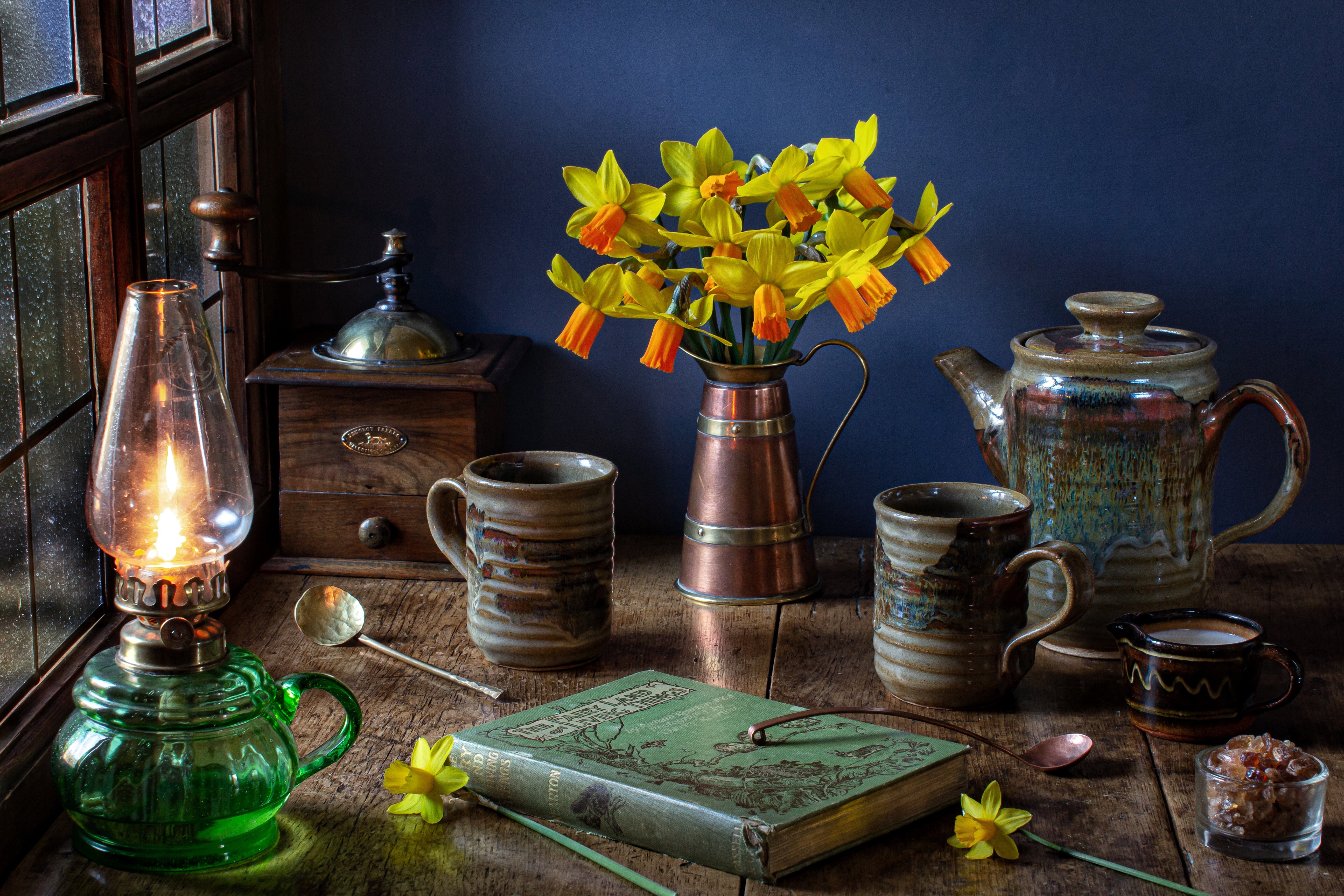 coffee pot, 5K, lamp, bouquet, style, still life, daffodils, mugs, book, flowers, coffee grinder, HD Wallpaper