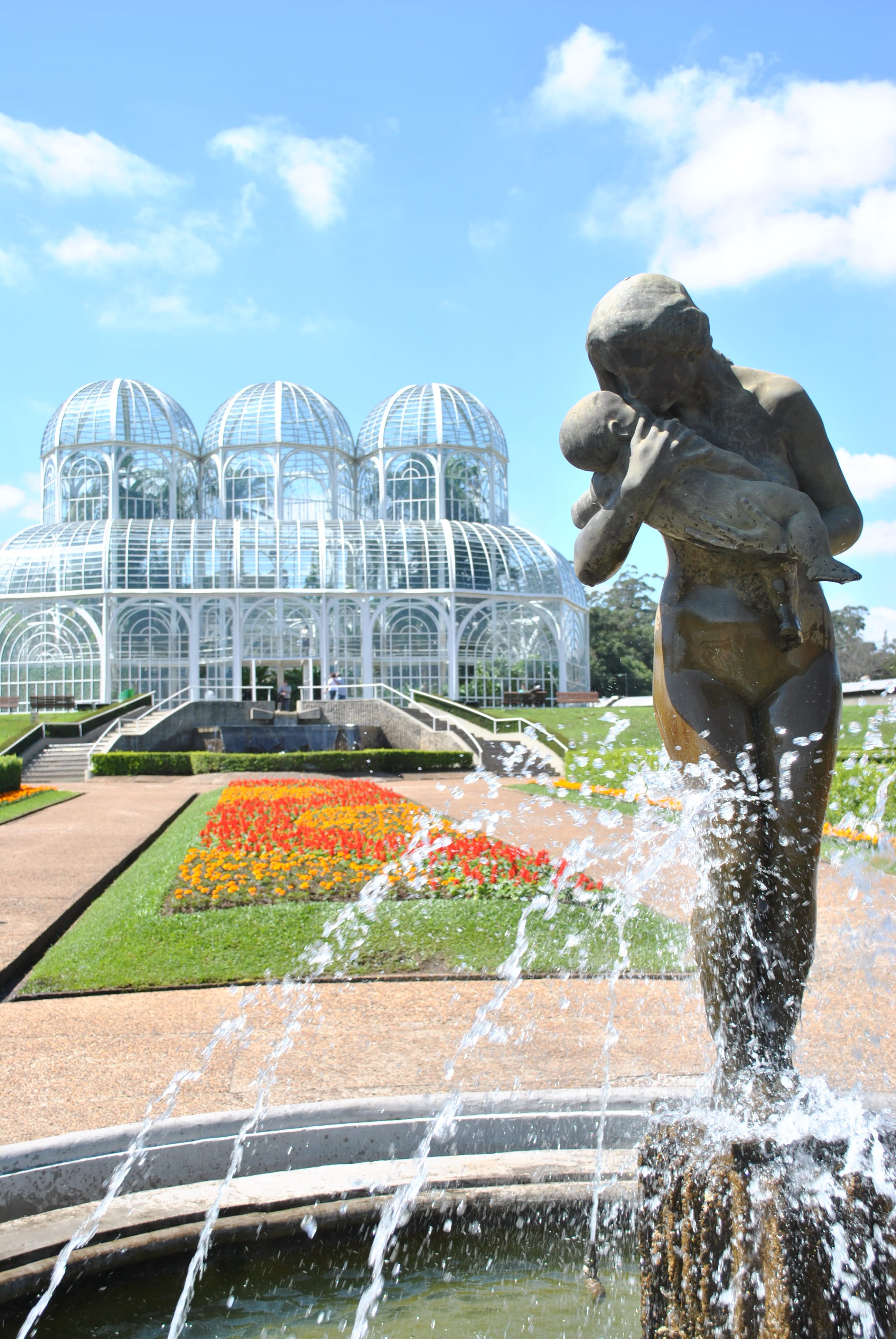splashing, botanical garden, art and craft, tourism, sky, curitiba, water, day, spraying, architecture, chafaris, park, building exterior, cloud - sky, Phone HD Wallpaper