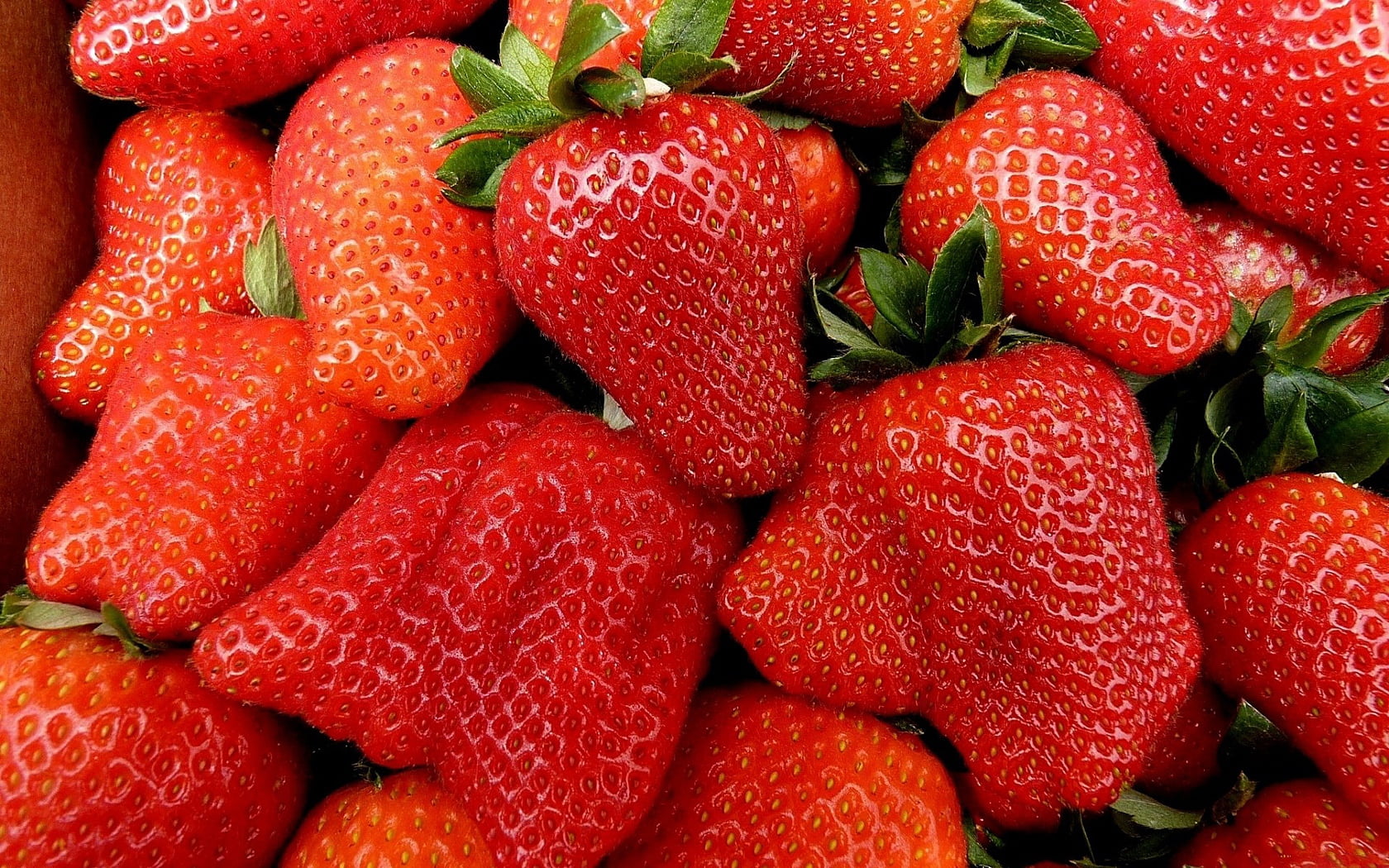 large group of objects, freshness, wellbeing, ripe, berry fruit, food and drink, red, indoors, healthy eating, abundance, food, fruit, backgrounds, close-up, HD Wallpaper