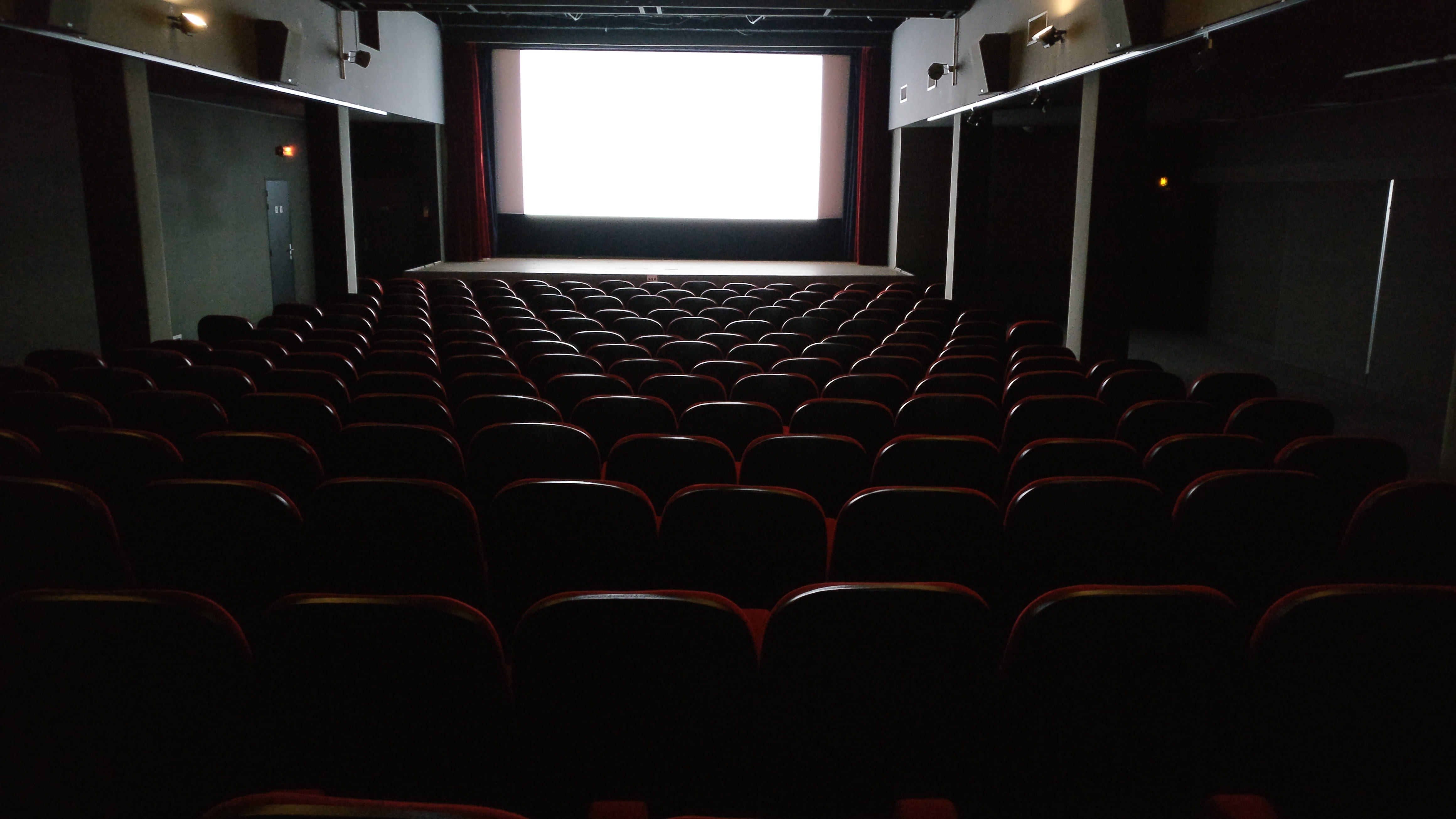 chair, front view, repetition, film industry, empty, arts culture and entertainment, movie theatre, copy space, interior, architecture, 4K, inside, black color, HD Wallpaper