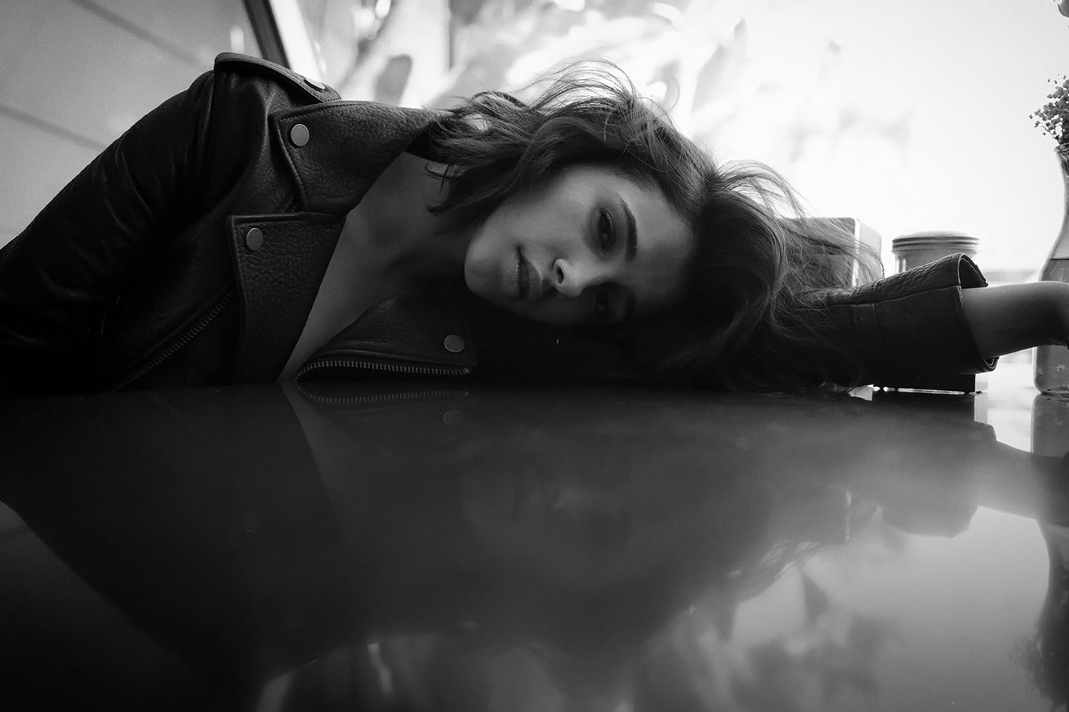 brunette, monochrome, reflection, women, 720P, leather jackets, Naomi Scott, actress, jacket, HD Wallpaper
