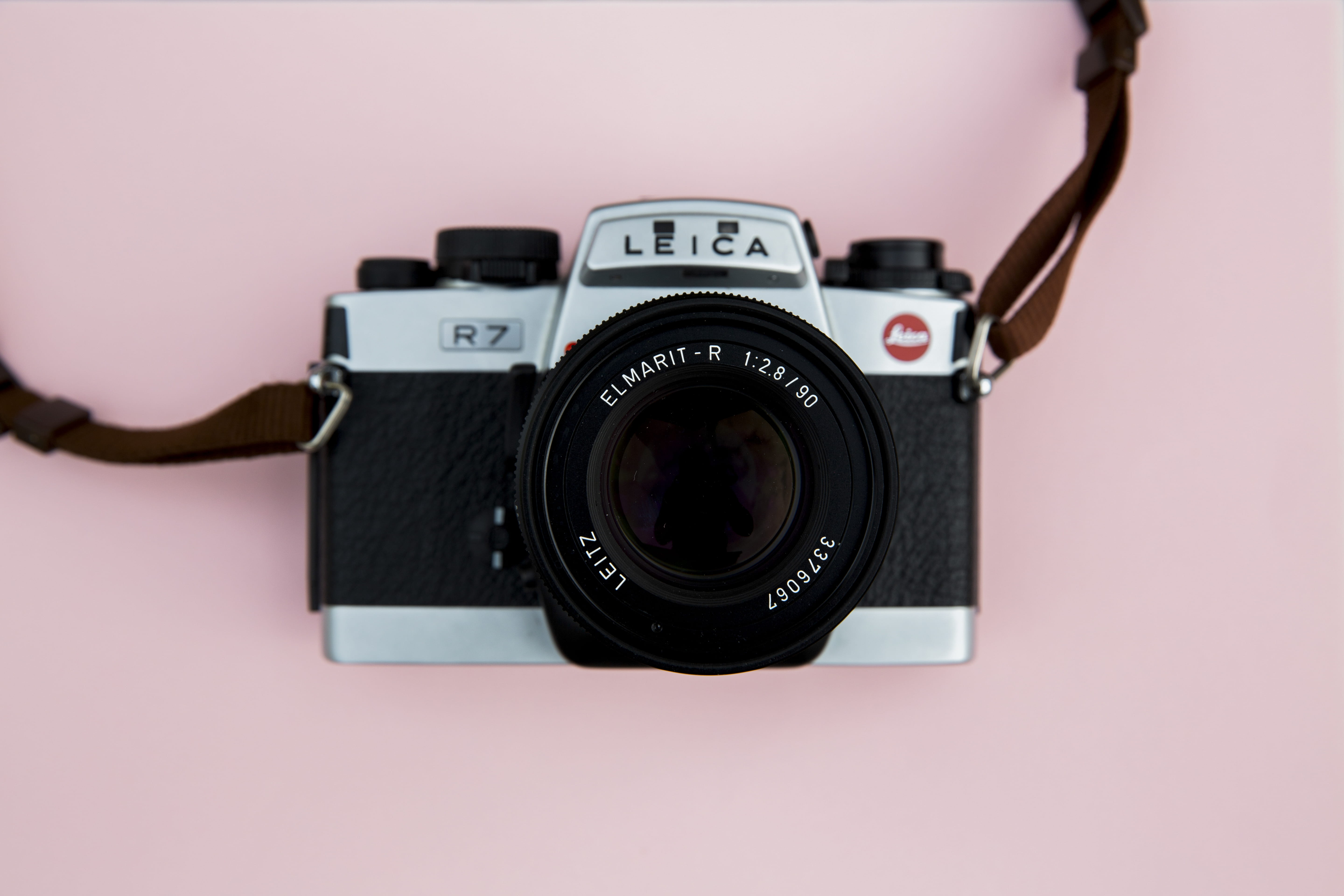 technology, 5K, retro styled, background, professional, finder, neourban, slr camera, retro, people, activity, digital, video recording, urban, 35mm, pink color, HD Wallpaper