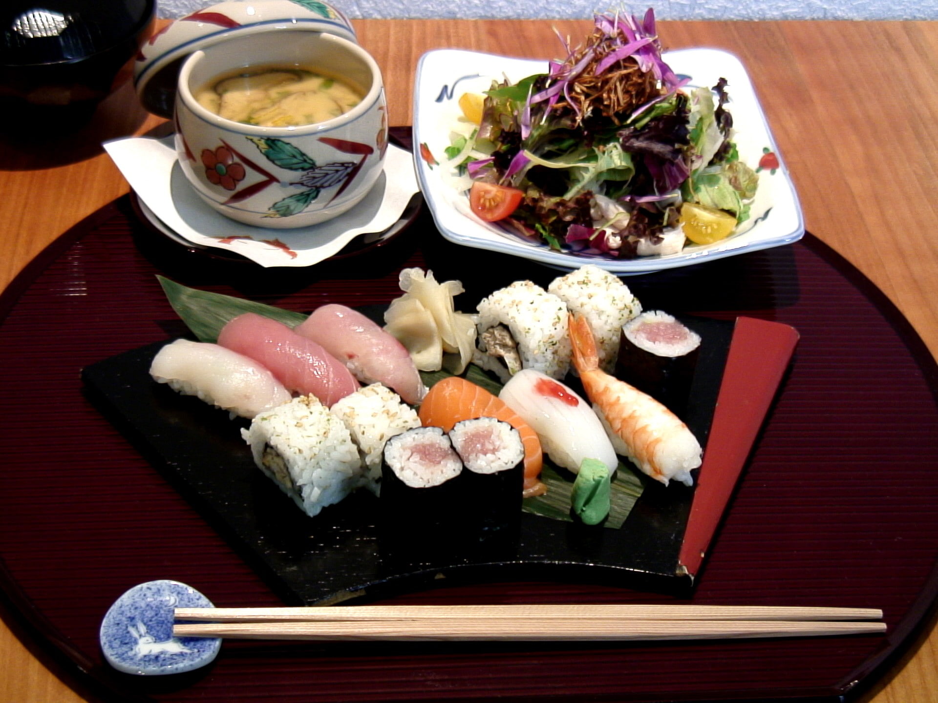 tray, eating, plate, food and drink, healthy eating, meal, chopsticks, indoors, table, serving size, ready-to-eat, animal, japanese food, soy sauce, dinner, HD Wallpaper
