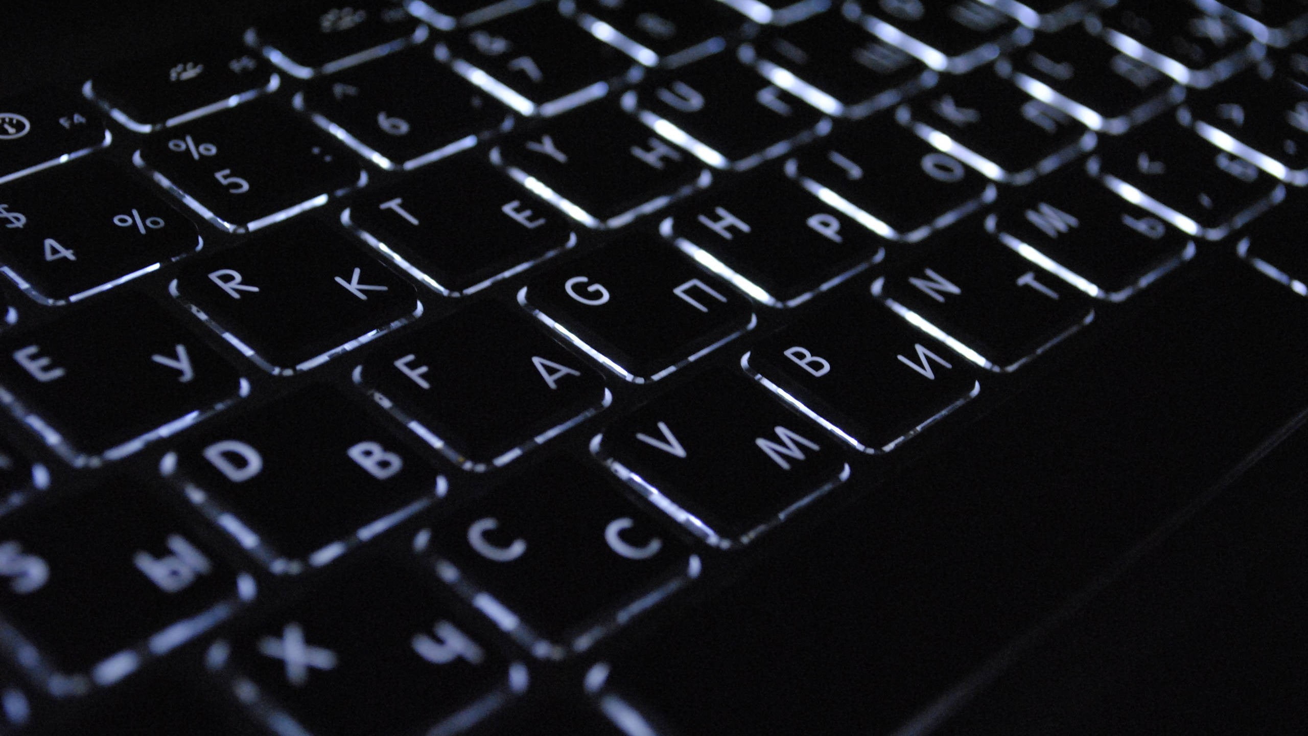 dark, connection, wireless technology, no people, close-up, alphabet, computer network, global communications, keyboard, text, computer crime, keyboards, HD Wallpaper