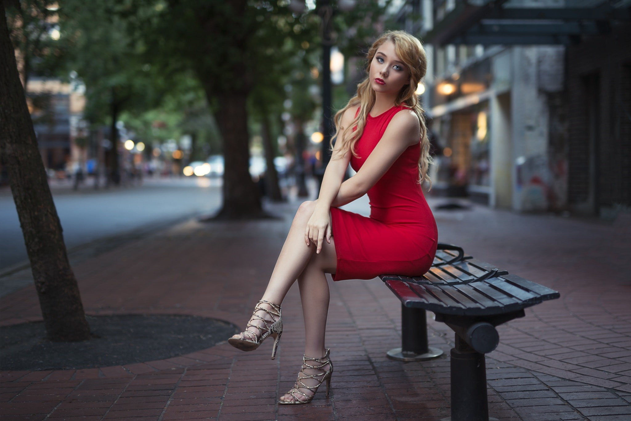 lipstick, girl, dress, urban, lips, wavy hair, bare shoulders, city, model, 1080P, blue eyes, legs, portrait, photo, bench, Kyle Cong, red dress, trees, HD Wallpaper