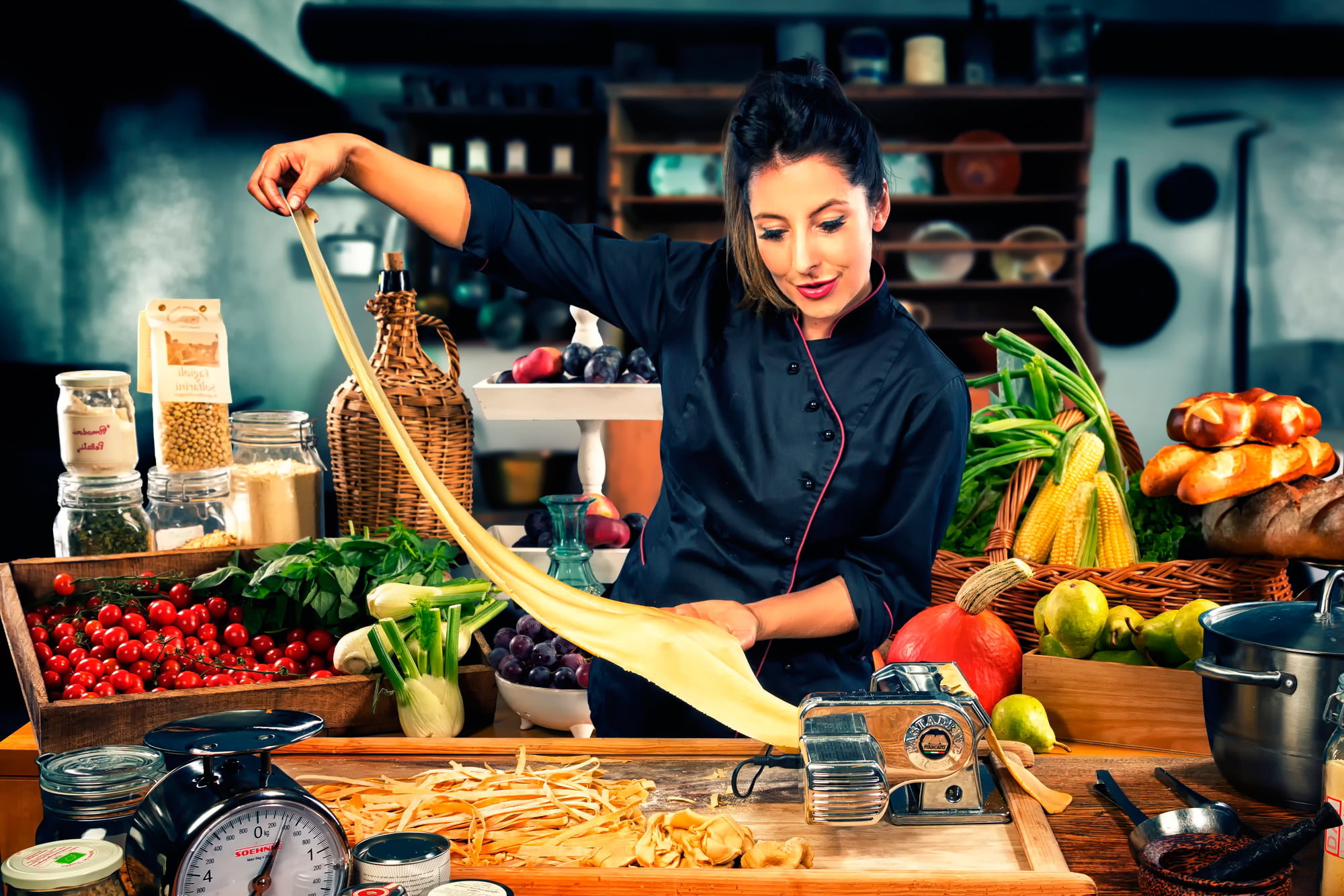 food, apple - Fruit, business, table, occupation, chef, s, variation, people, lifestyles, cheerful, adult, ingredient, black, healthy Eating, females, indoors, HD Wallpaper