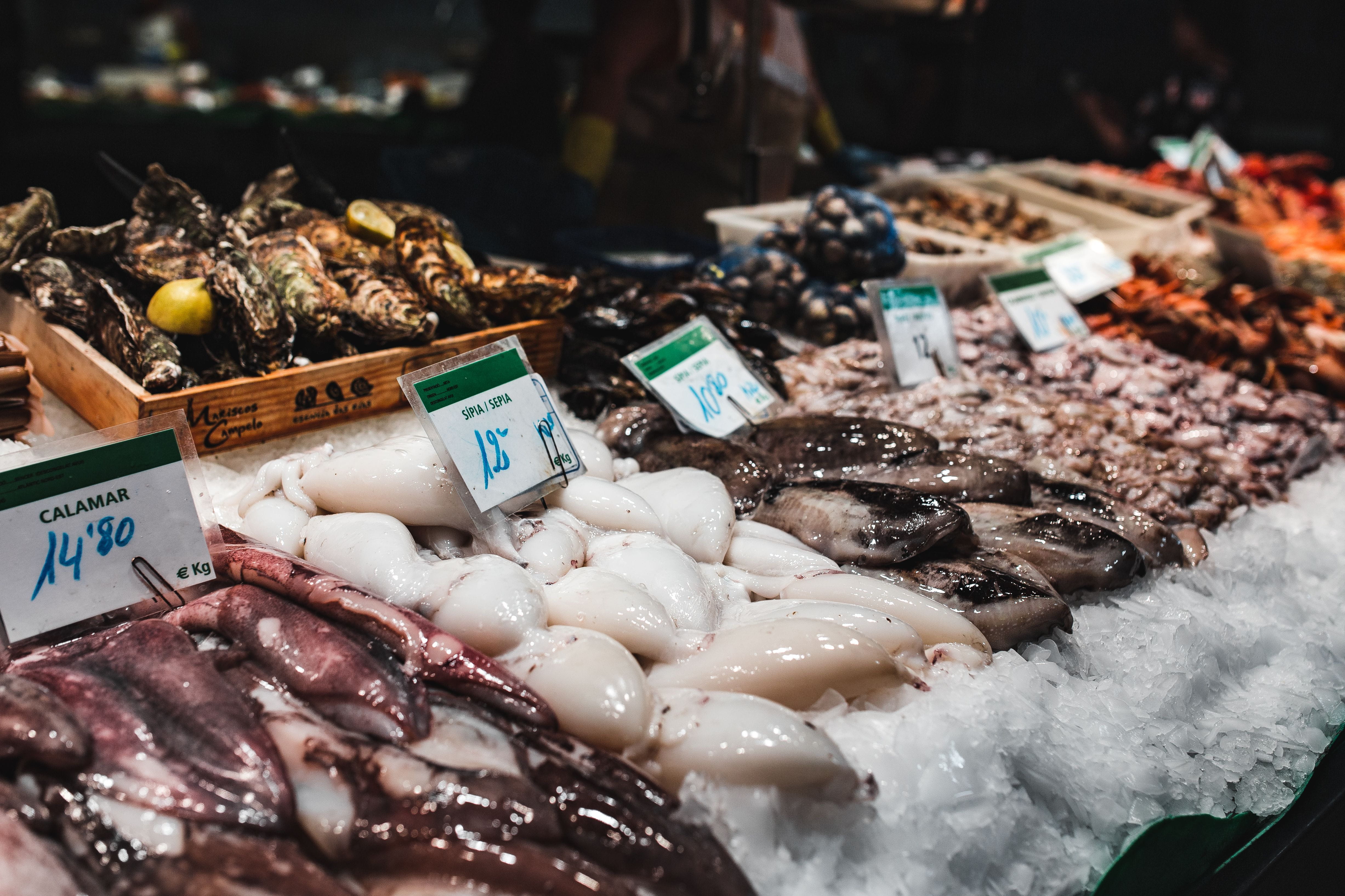 fruits, sale, wellbeing, La Boqueria, colorful, la, price tag, retail, fish, food and drink, Barcelona Spain, seafood, animal, market, cold temperature, HD Wallpaper