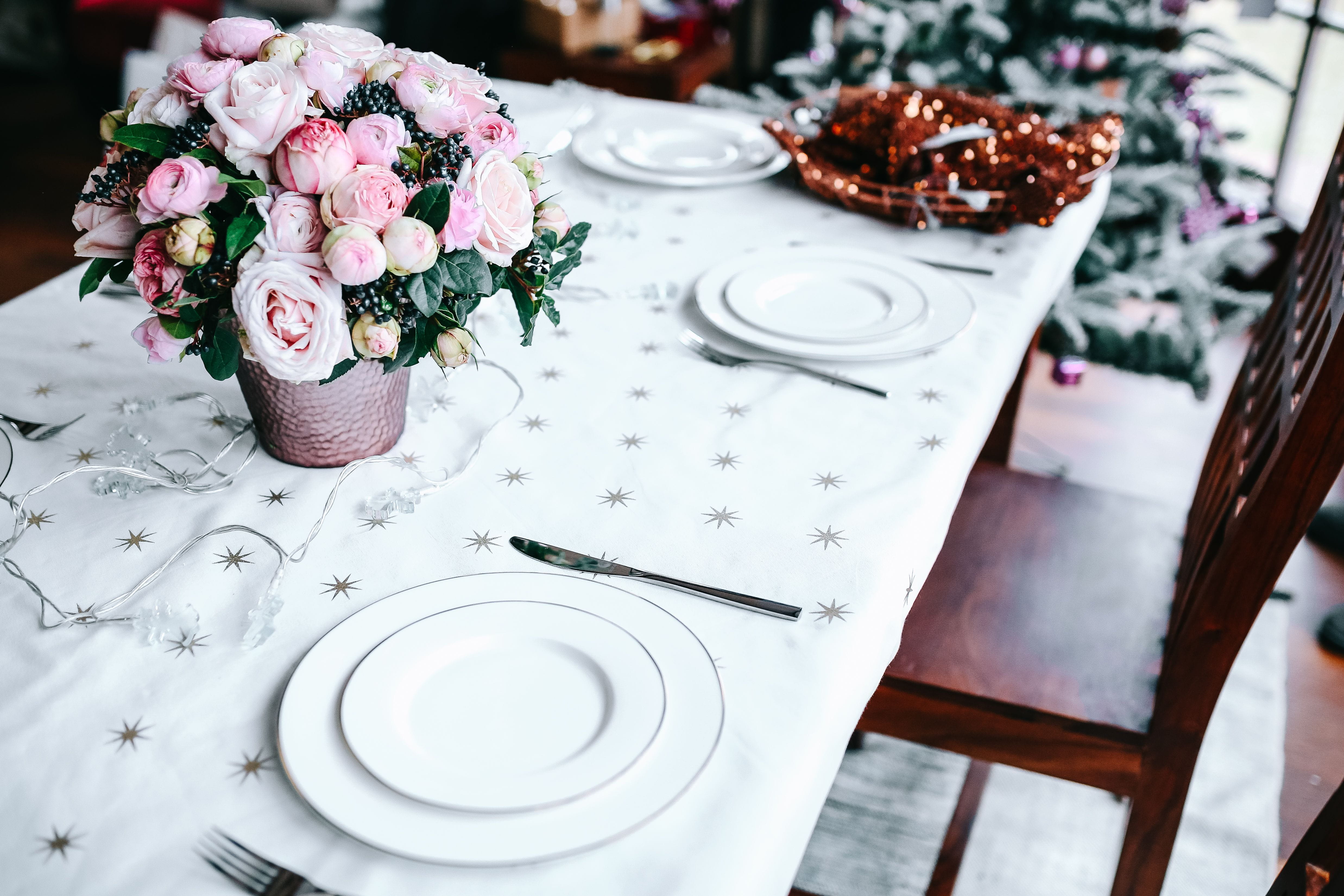 dining table, no People, Christmas, pink, indoors, food and drink, holiday, flower, pink color, fragility, wedding, arrangement, 4K, elegance, banquet, HD Wallpaper
