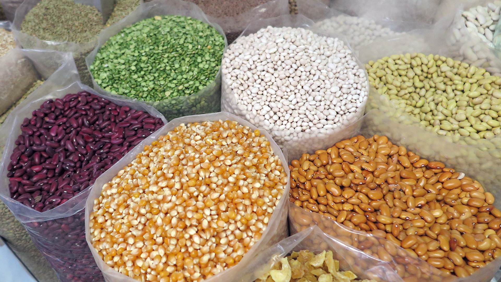 market, 1080P, corn, healthy, organic, market stall, retail display, cereal, no people, natural, variety, farm, still life, agriculture, health, vegetable, HD Wallpaper