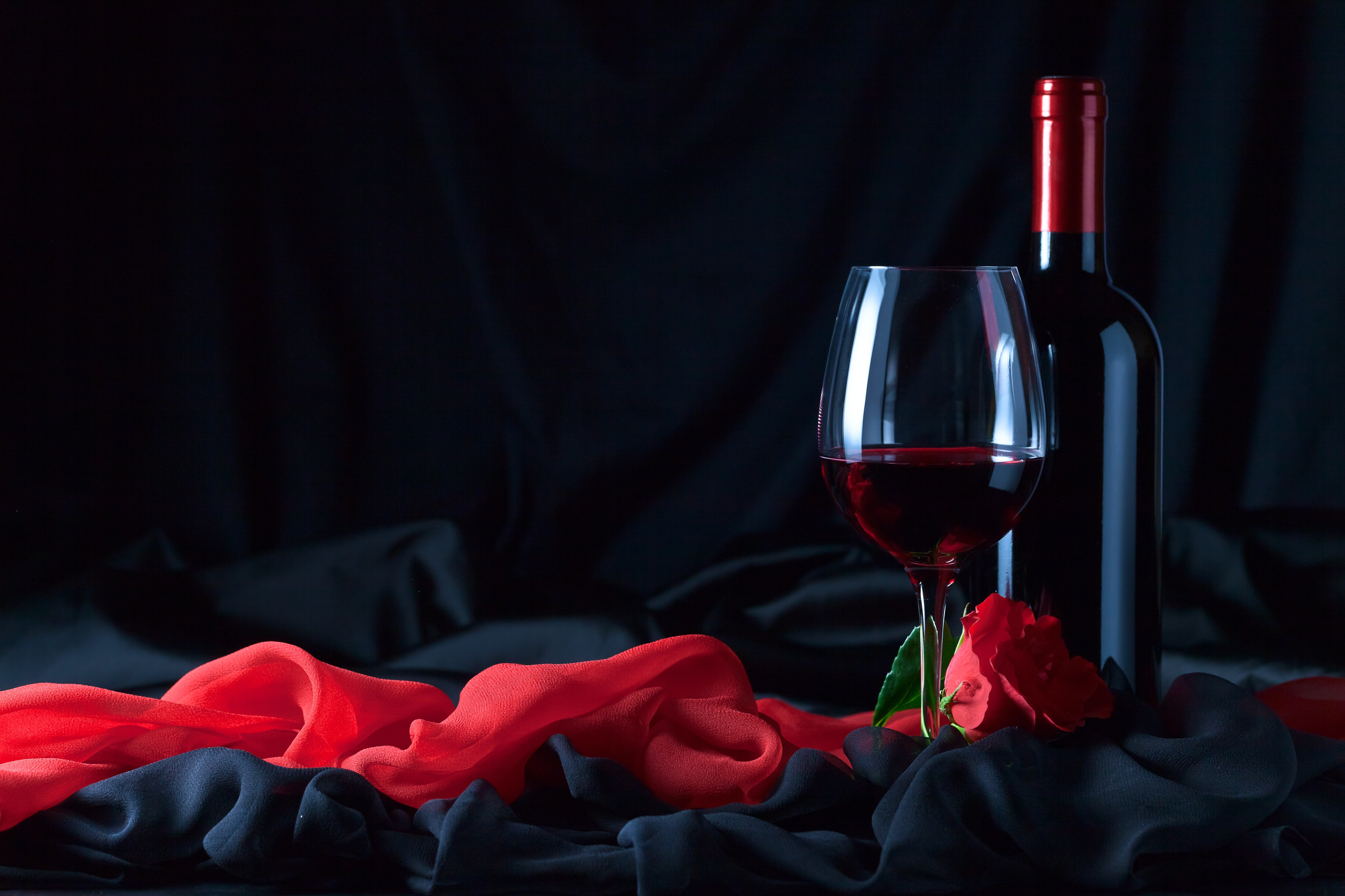 fabric, glass, 5K, wine, flower, bottle, black, red, rose, HD Wallpaper