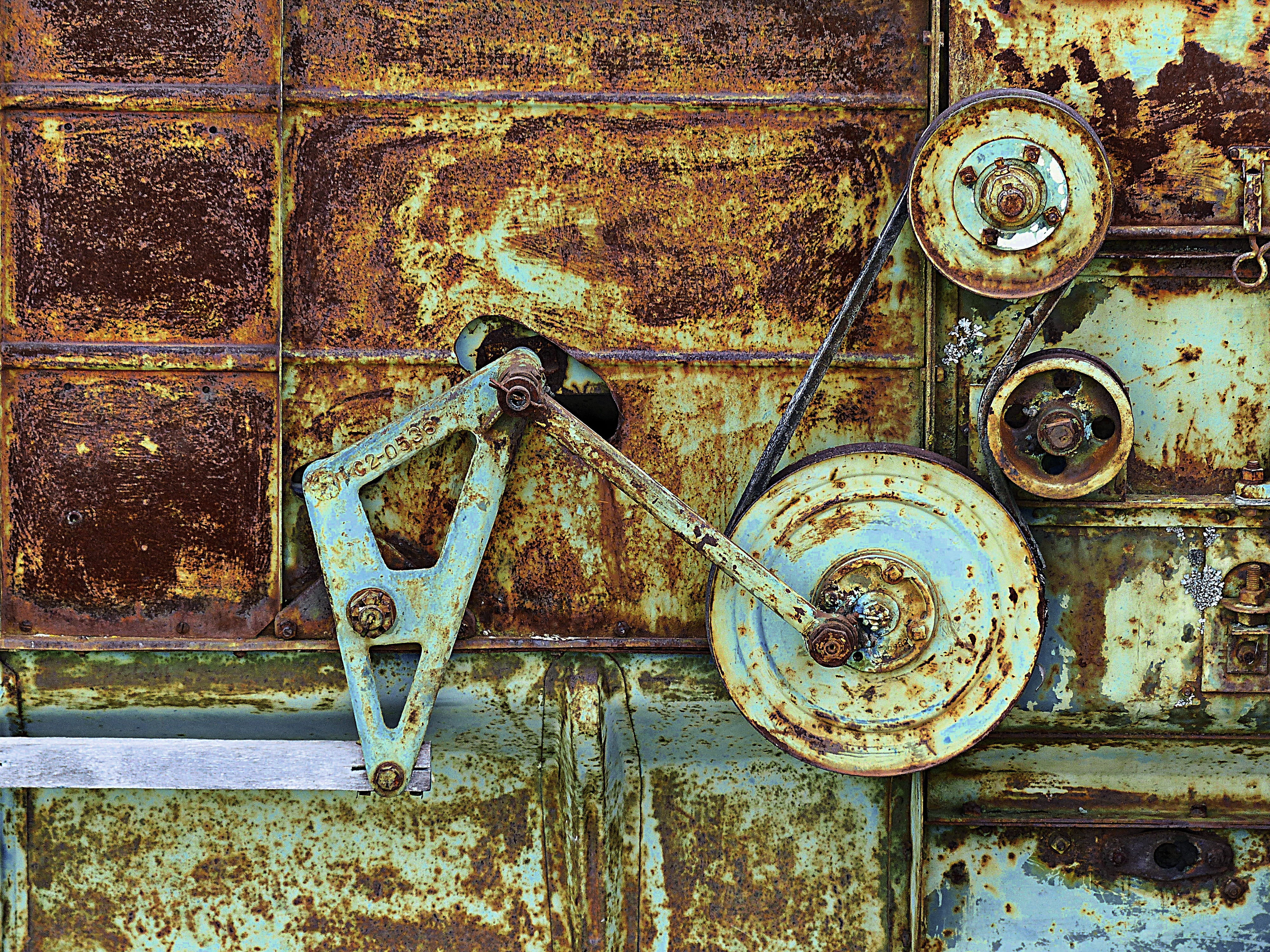 drive mechanism, day, ruined, dirty, gray, hdr, bad condition, vintage, architecture, table, close-up, rusty, tool, reaping machine, retro Styled, old, HD Wallpaper