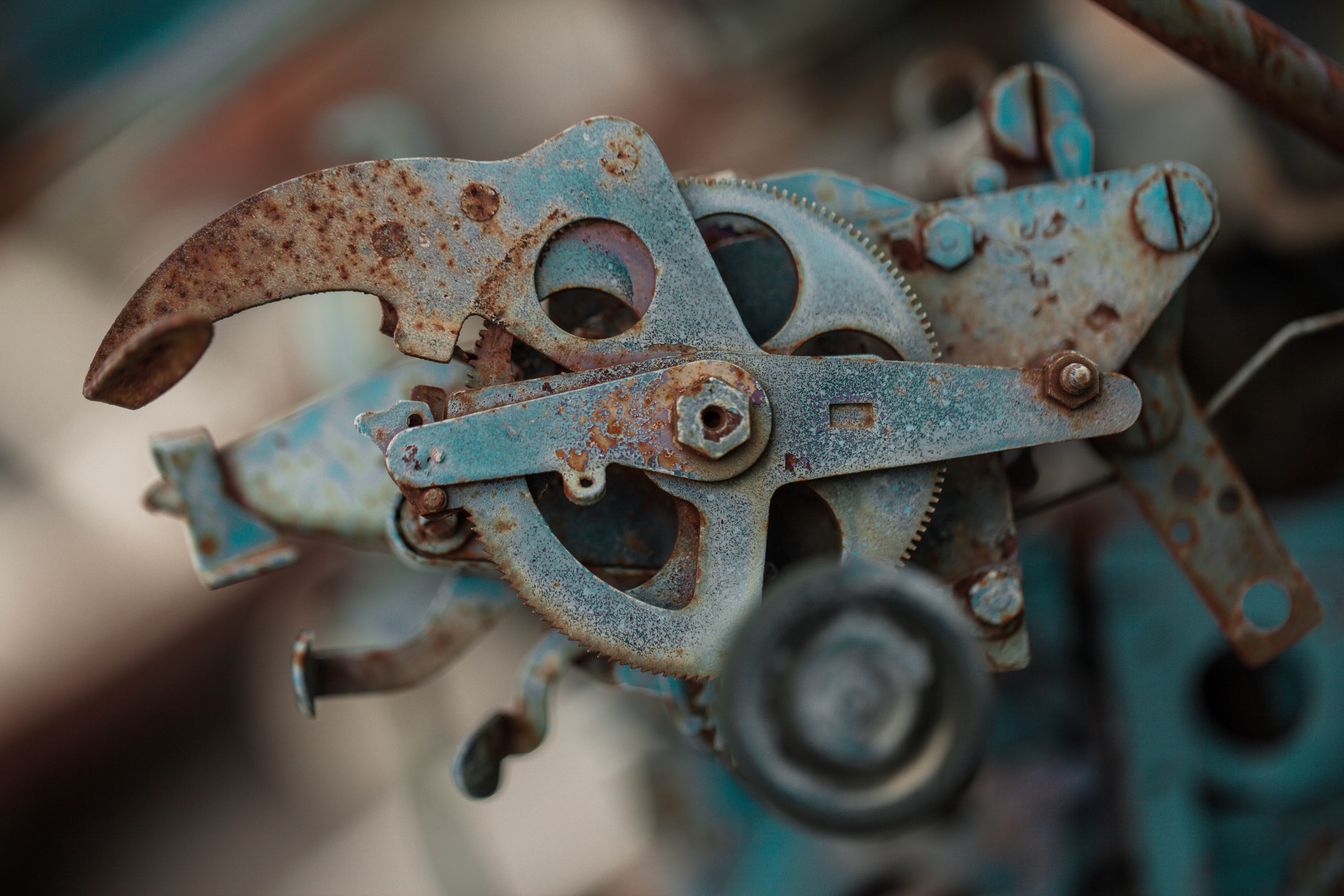 equipment, deterioration, economy, valve, old, focus on foreground, metal, 5K, machine, rust, gear, day, indoors, cog, selective focus, run-down, no people, HD Wallpaper