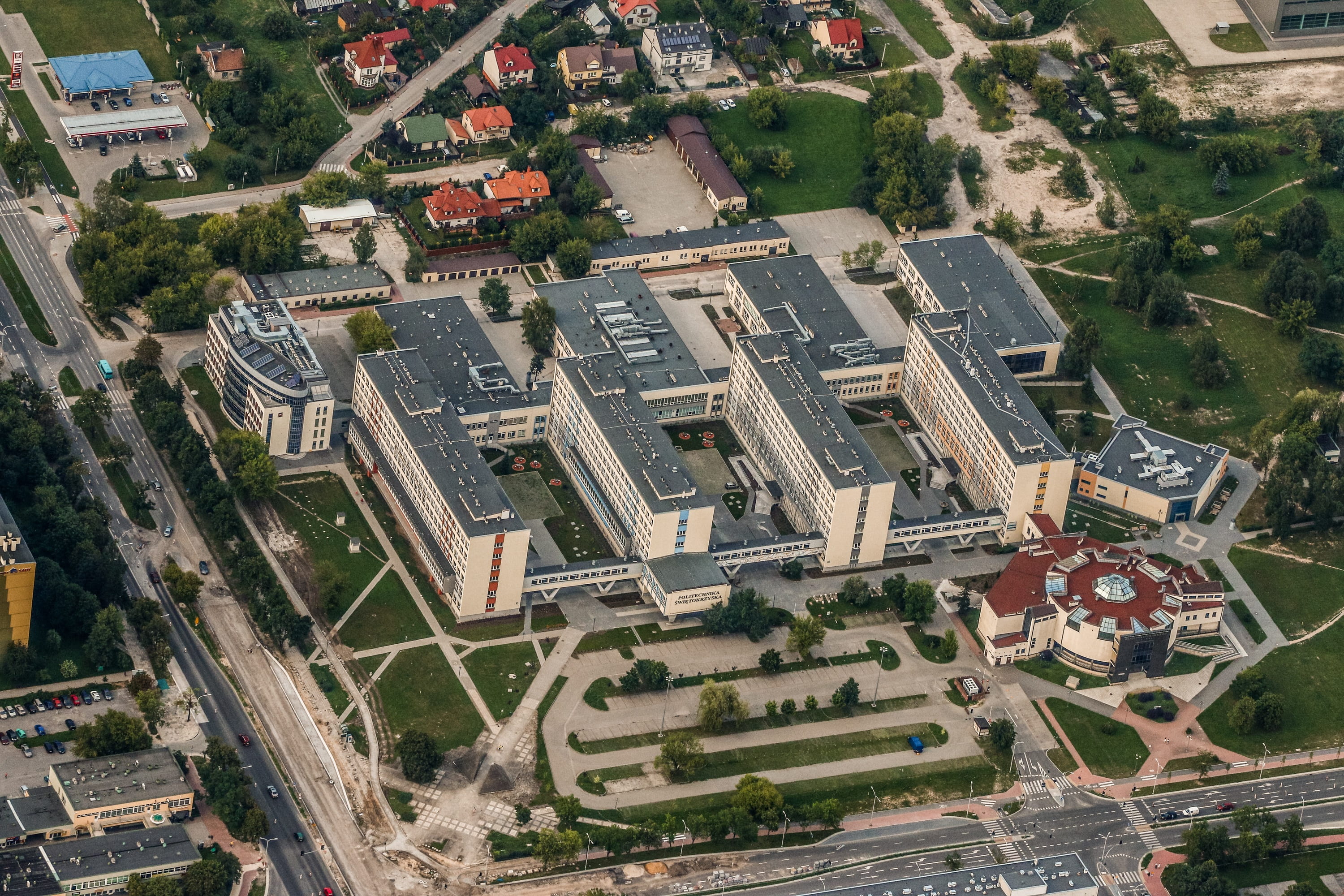 townscape, polytechnic, swietokrzyskie, plant, the streets, tree, mode of transportation, polytechnic university which, the university, buildings, nature, HD Wallpaper