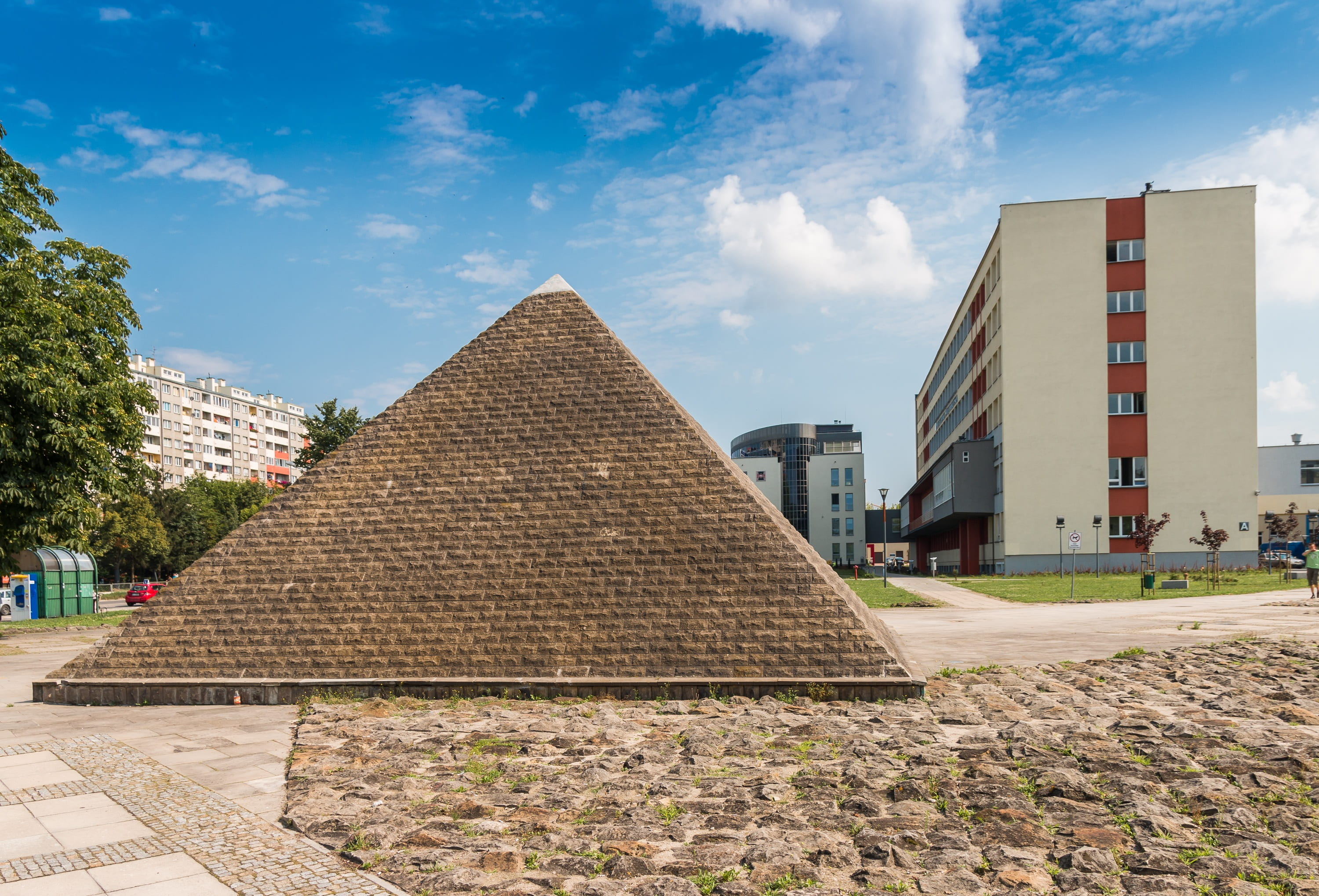 built structure, school, history, incidental people, polytechnic university which, building, travel destinations, the past, nature, 2K, sky, architecture, HD Wallpaper