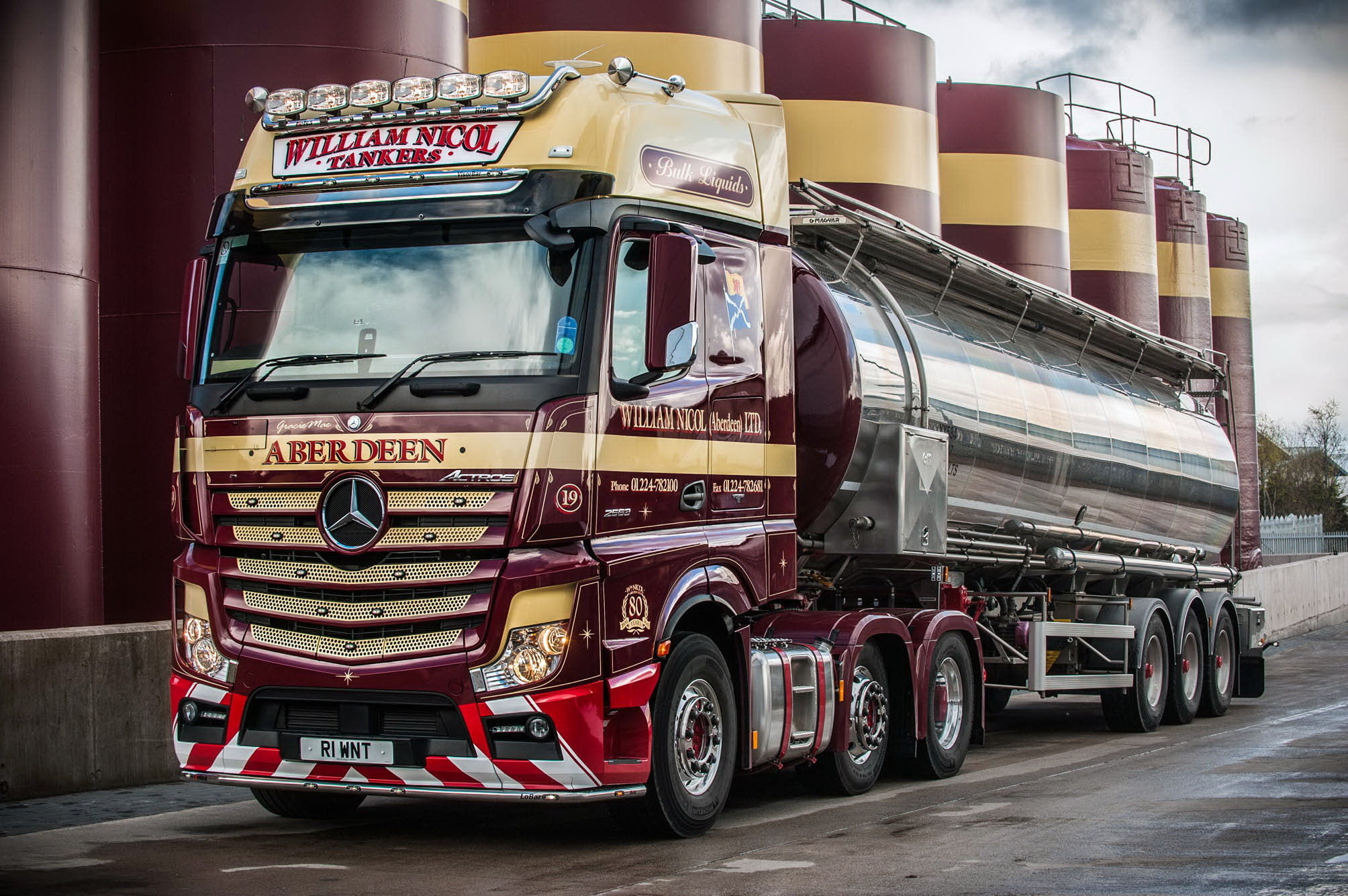 truck, Mercedes-Benz, tank, benz, 1080P, vehicle, Mercedes, black, Actros, plant, UK-spec, 2011, multicolored, machinery, HD Wallpaper
