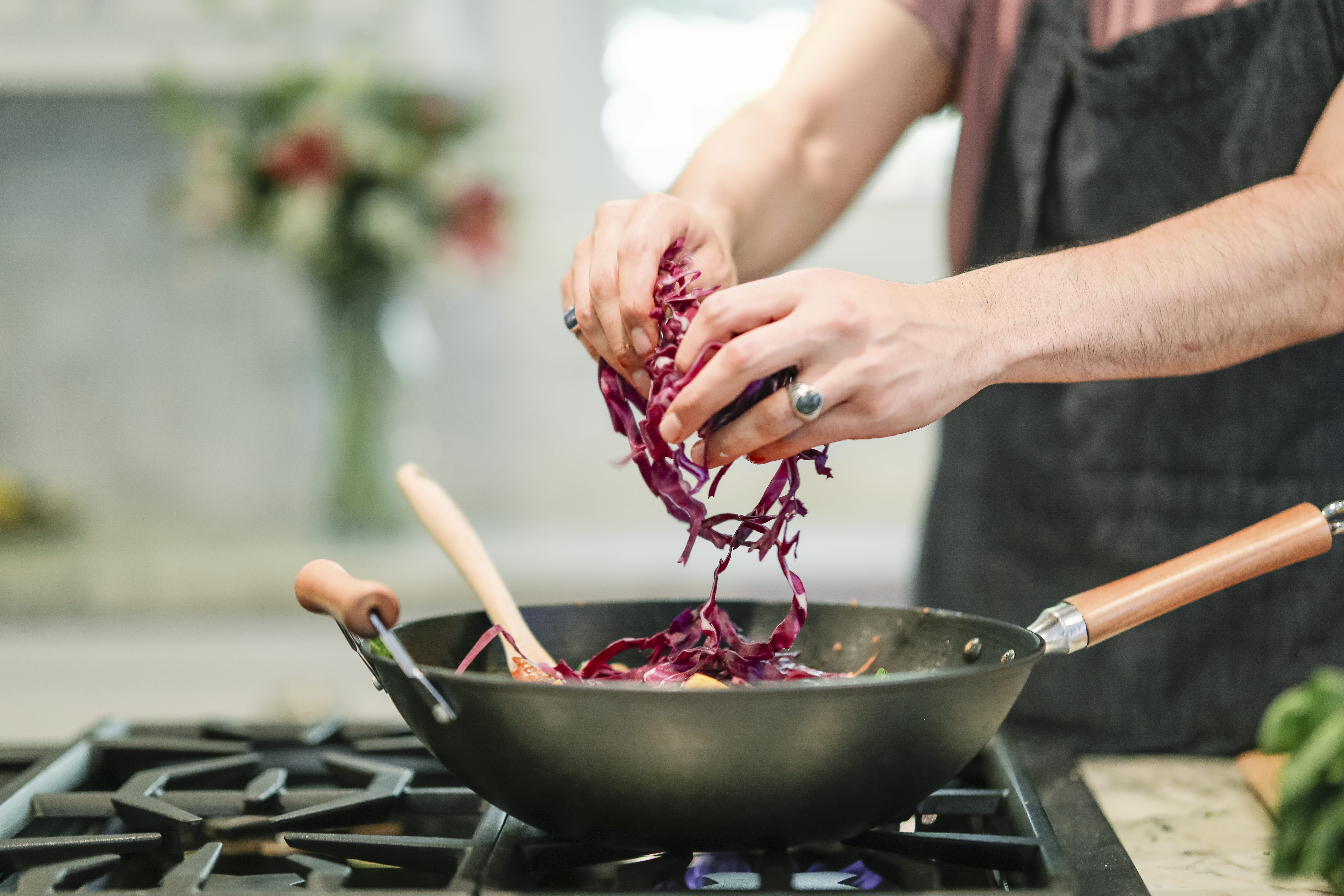 kitchen, red cabbage, preparing food, hands, kitchen utensil, stir fry, holding, close-up, adding, shredded, lifestyles, healthy, brunch, freshness, hand, HD Wallpaper
