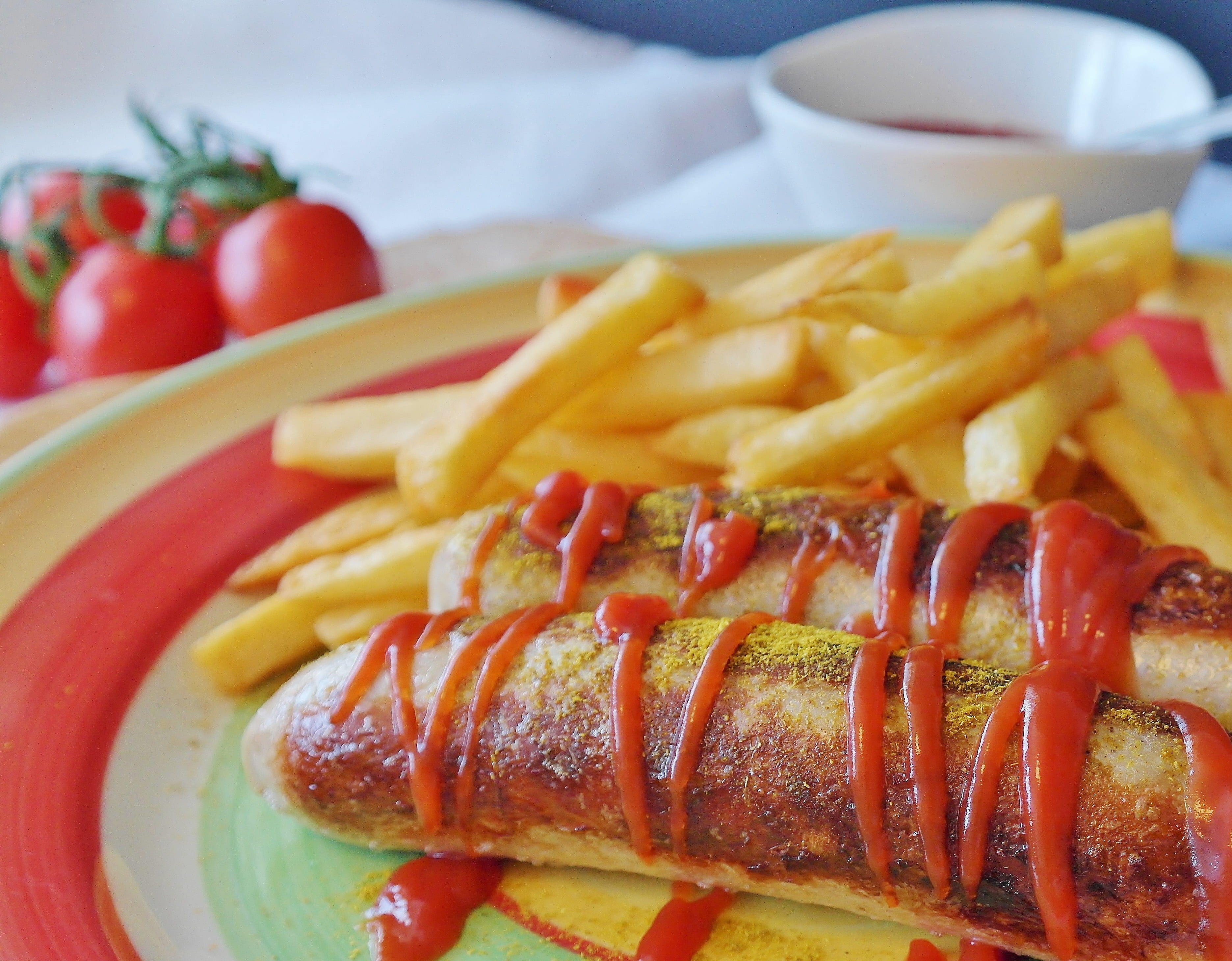 junk food, garnish, potato, dinner, vegetable, kitchen, currywurst, prepared potato, curry, oil, unhealthy diet, fried, unhealthy eating, fast food, carbohydrates, HD Wallpaper