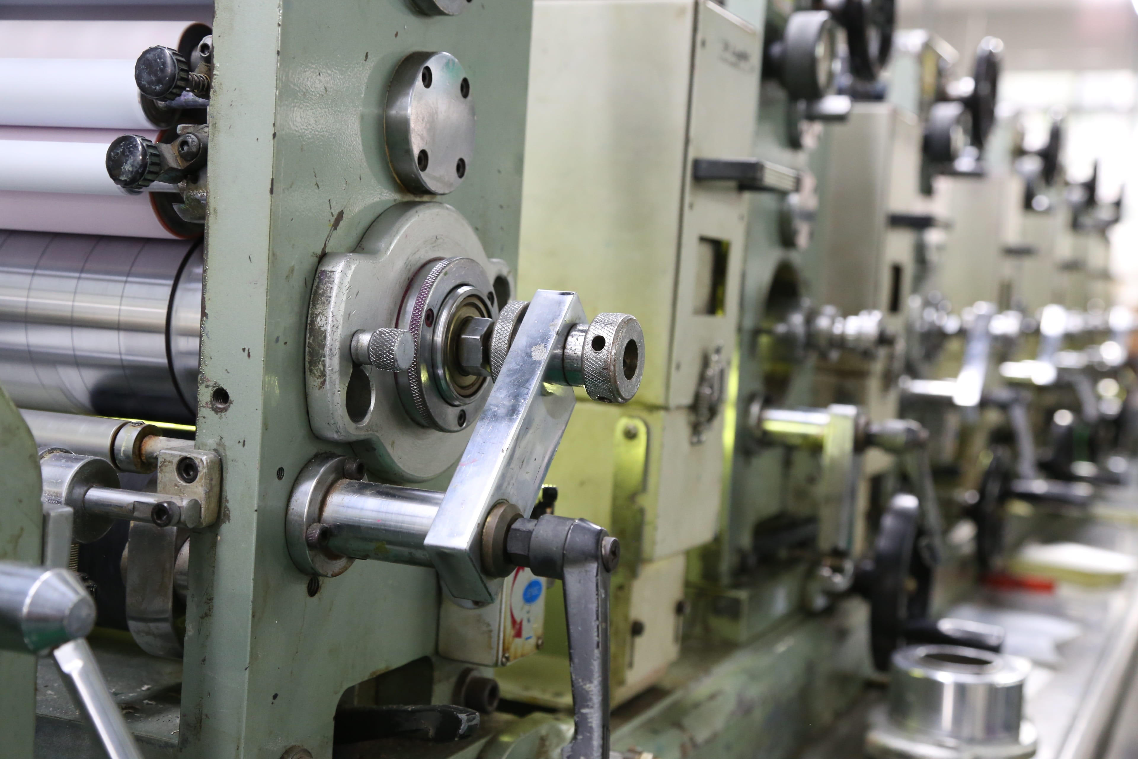 connection, production line, pipe - tube, fuel and power generation, equipment, selective focus, bruchure printing, indoors, machinery, complexity, close-up, HD Wallpaper