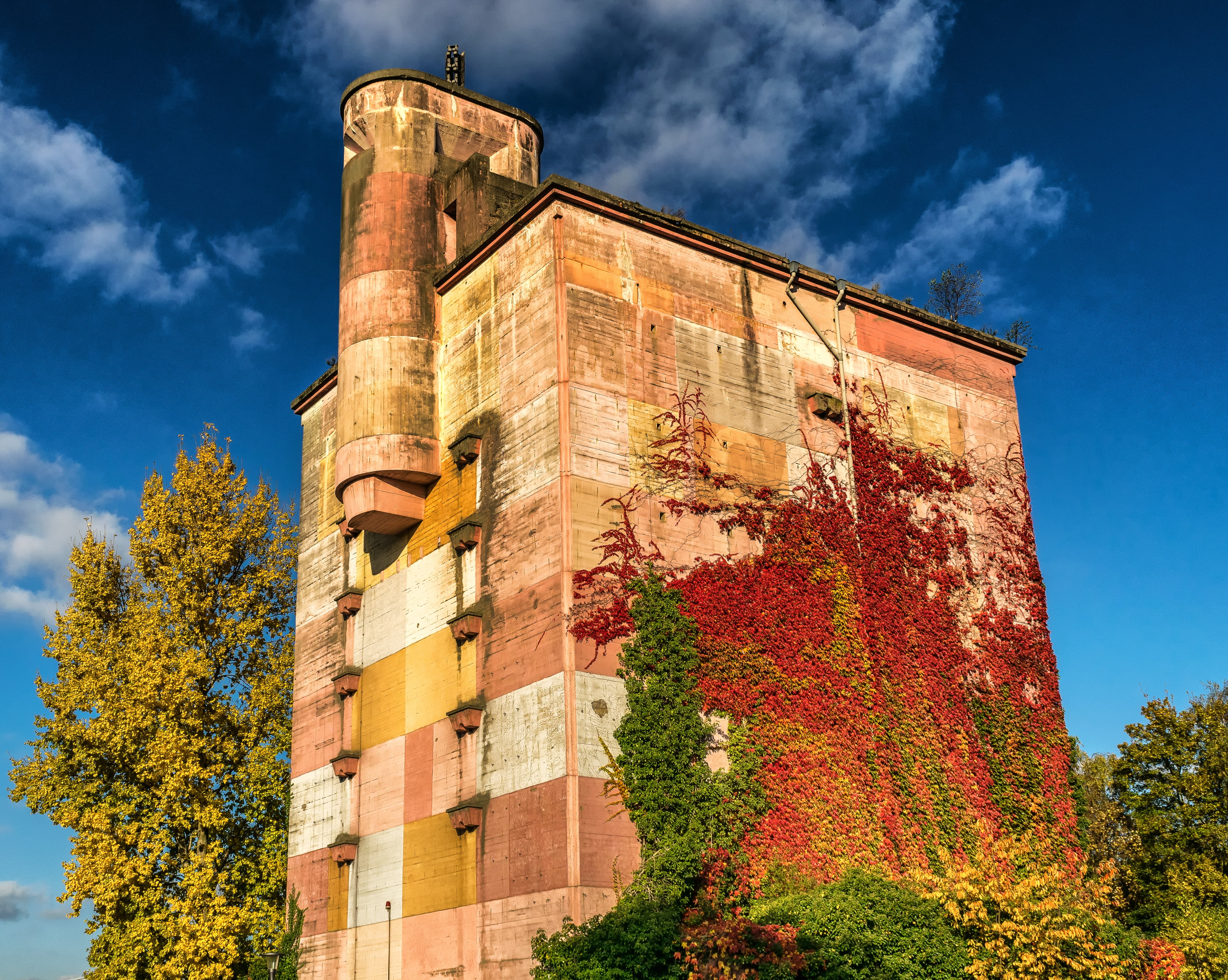 world war, history, air-raid shelter, tall - high, bomb, old, building, sunlight, sky, cloud - sky, no people, plant, 4K, protection, memorial, lost places, HD Wallpaper