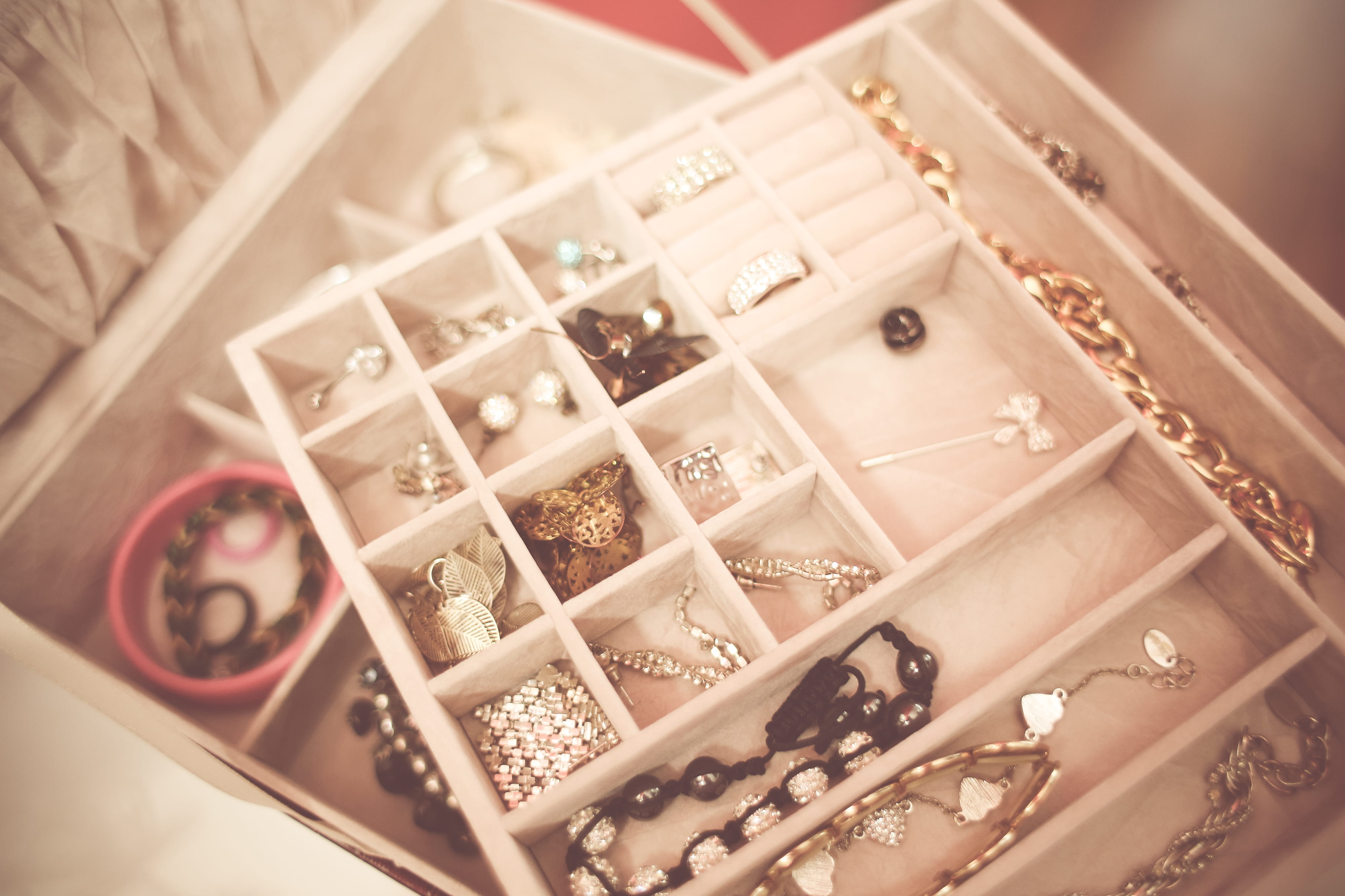 focus on foreground, order, fashion, food and drink, sweet food, variation, old-fashioned, food, old, jewelry, box - container, high angle view, close-up, HD Wallpaper