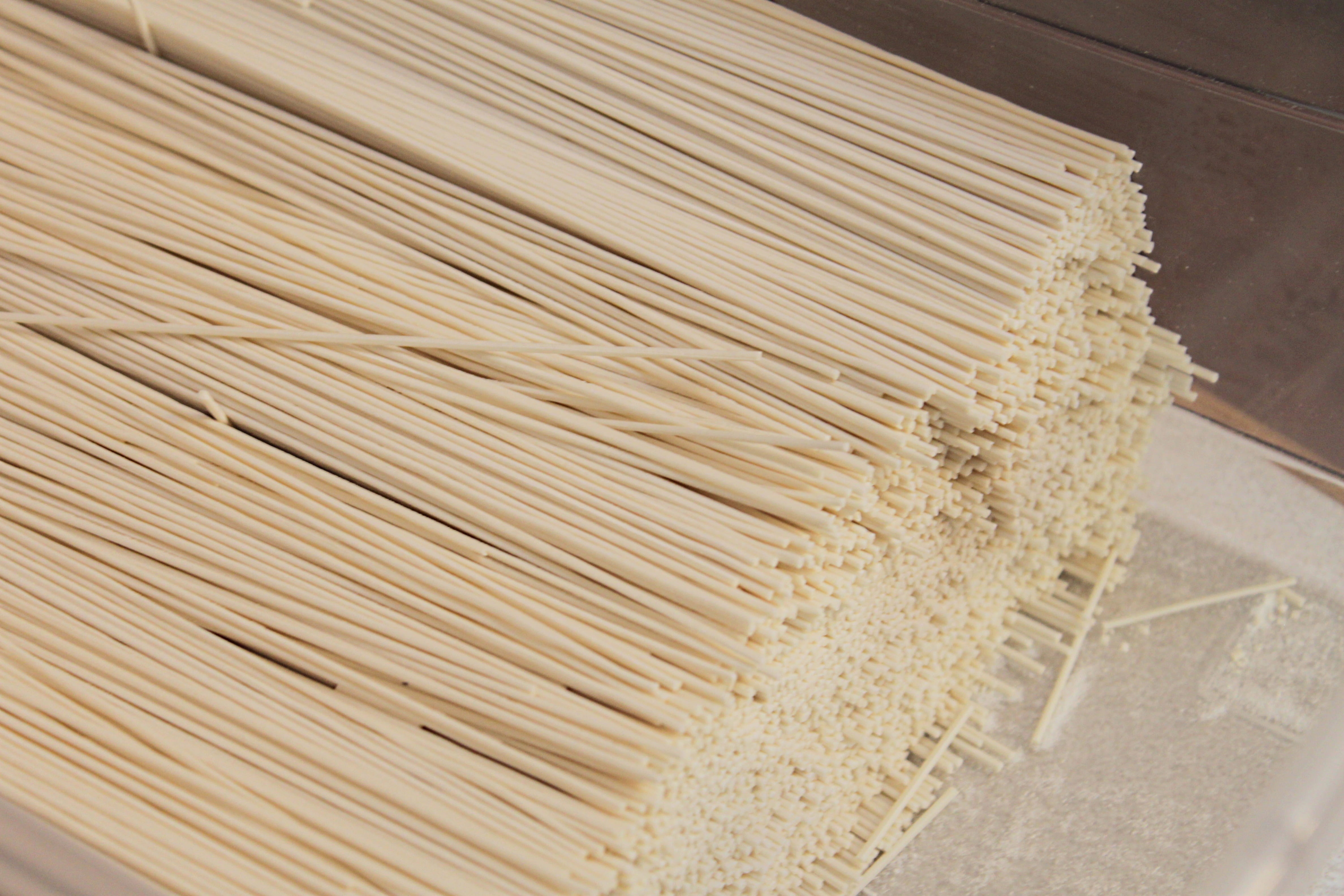 business, no people, wellbeing, spaghetti, noodles, food and drink, food, indoors, drying, close-up, freshness, still life, food processing plant, large group of objects, HD Wallpaper