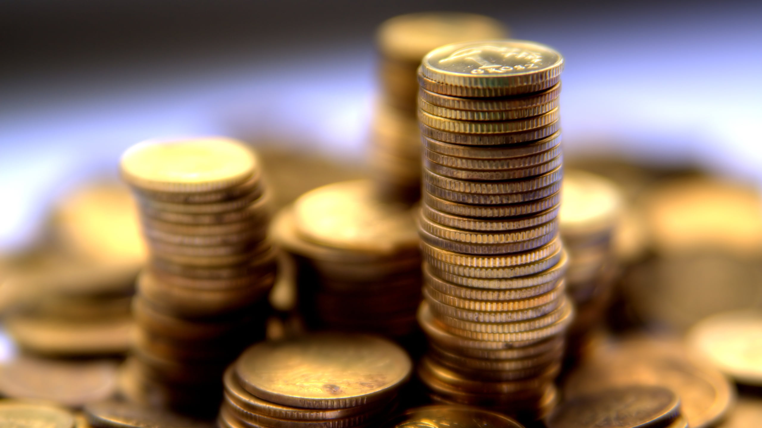 round, savings, stock Market, success, business, abundance, lot, coin, arts culture and entertainment, indoors, close-up, banking, focus on foreground, HD Wallpaper