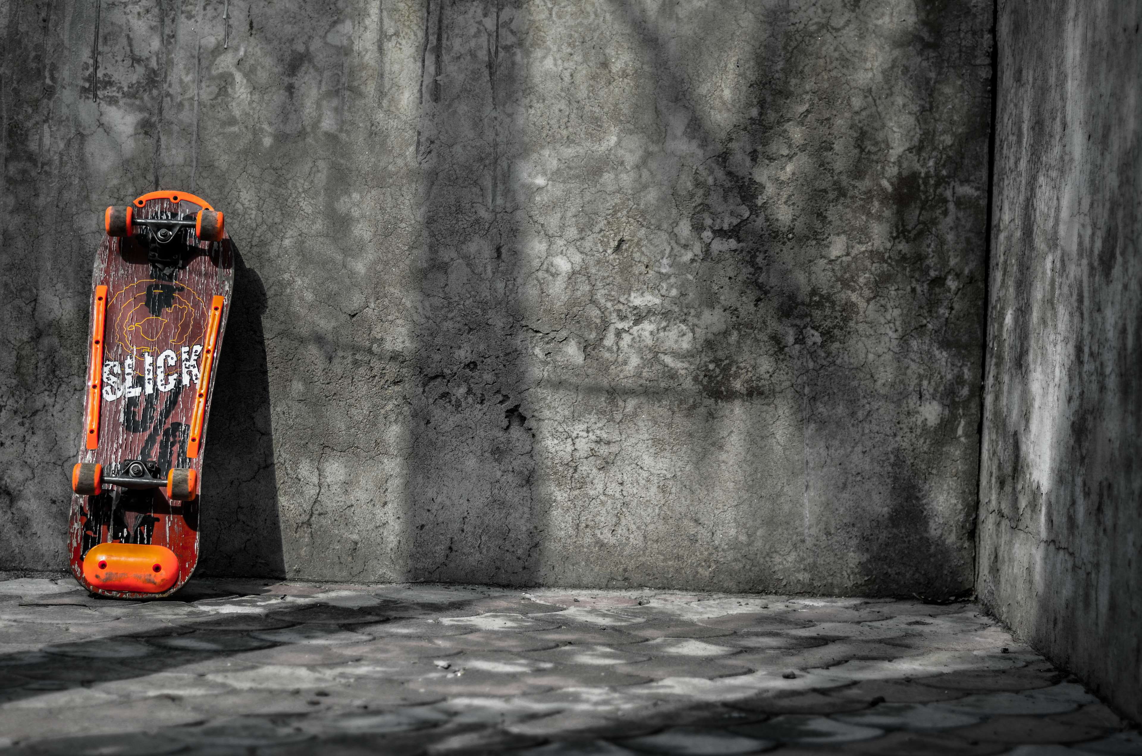 desktop, text, background, building, day, nature, architecture, communication, modern, skateboard, concrete, orange, western script, dirt, building exterior, HD Wallpaper