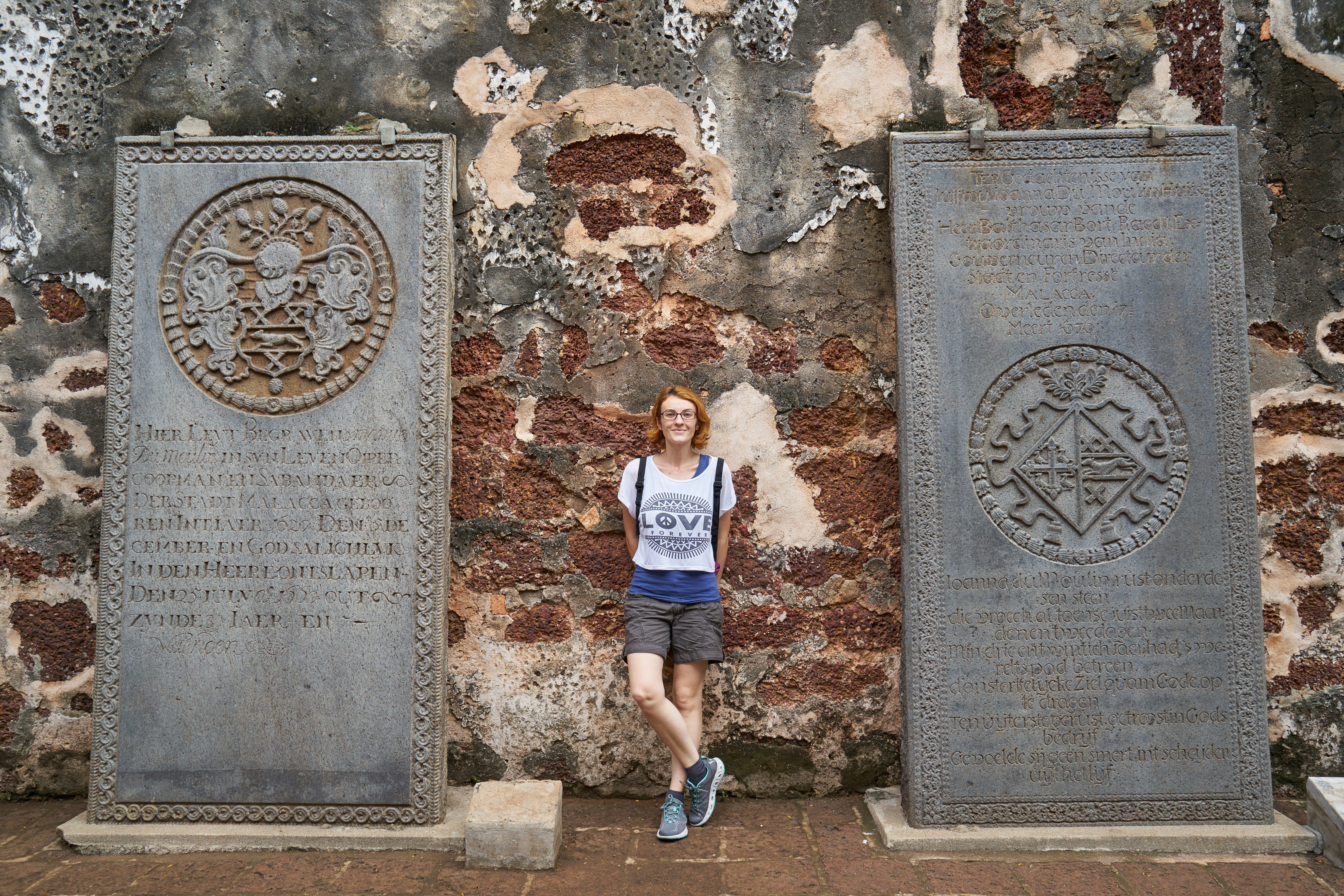 casual clothing, standing, wall, one person, beautiful woman, art and craft, archeology, marble, city, on, monument, heritage, real people, religion, traditional, HD Wallpaper
