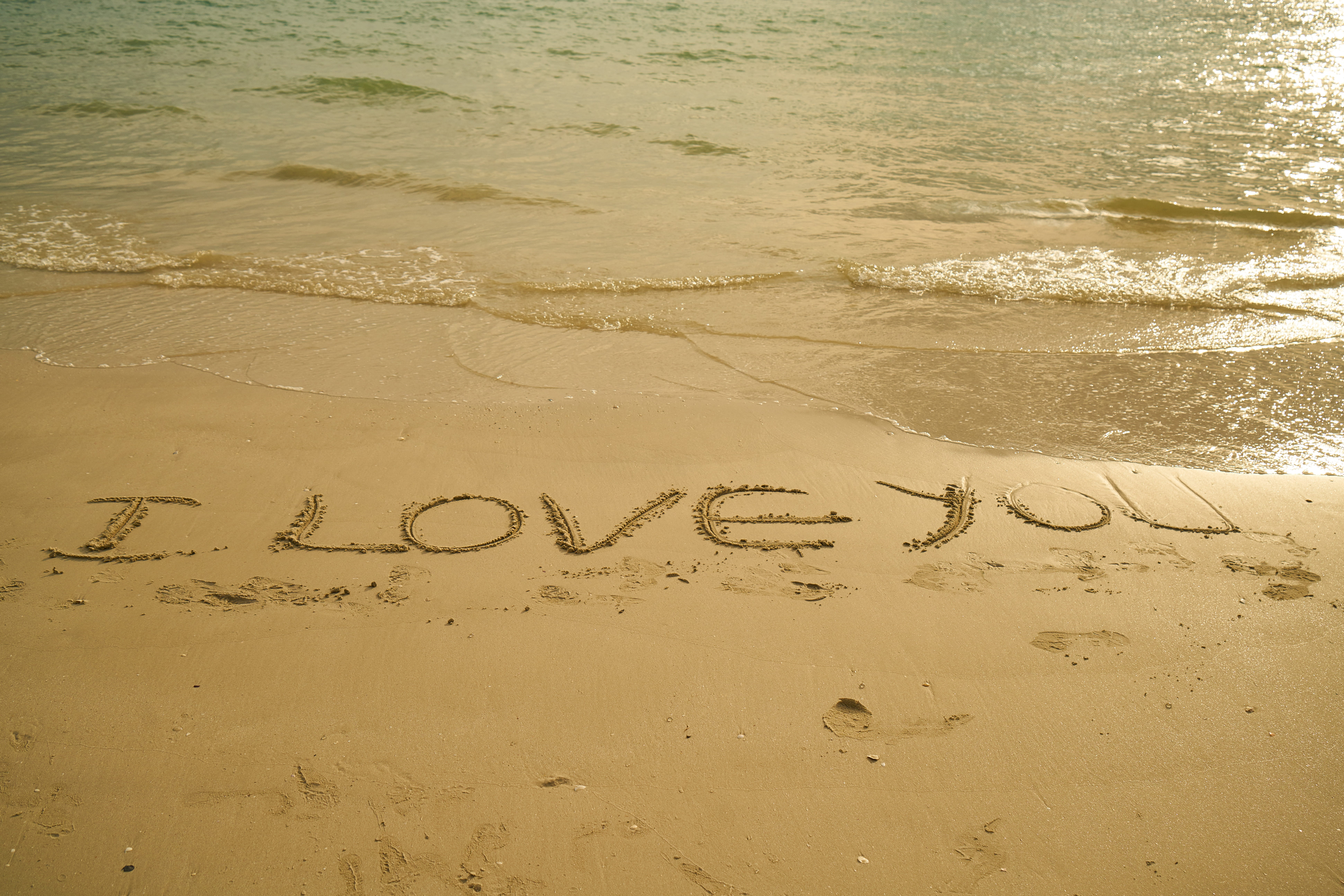 outdoors, message, handwriting, environmental, read, beauty in nature, texture, emotion, coastal, positive emotion, wave, marine, new years eve, high angle view, HD Wallpaper