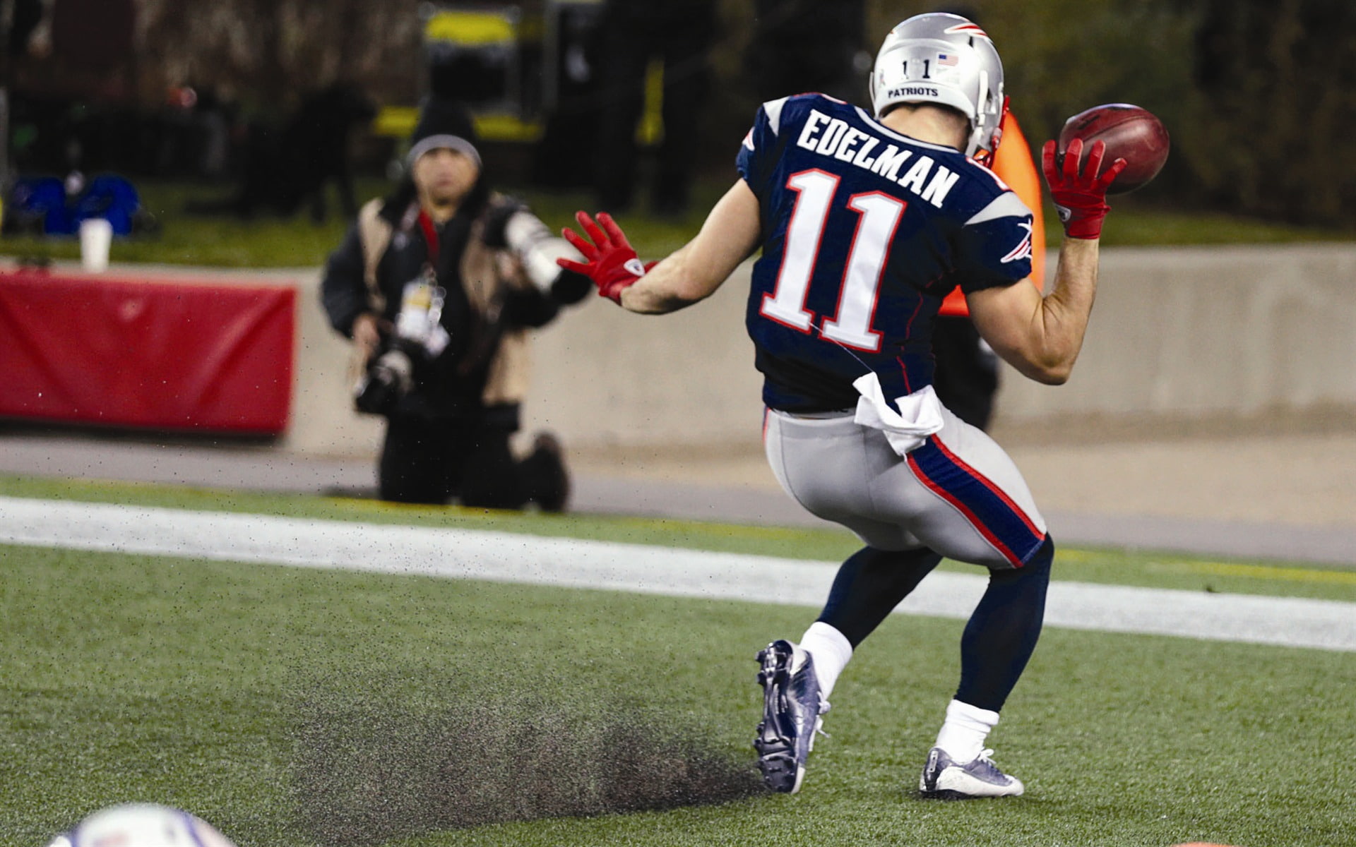 american football player, learning, helmet, competition, football, american football - ball, julian, education, sports, clothing, s, focus on foreground, HD Wallpaper