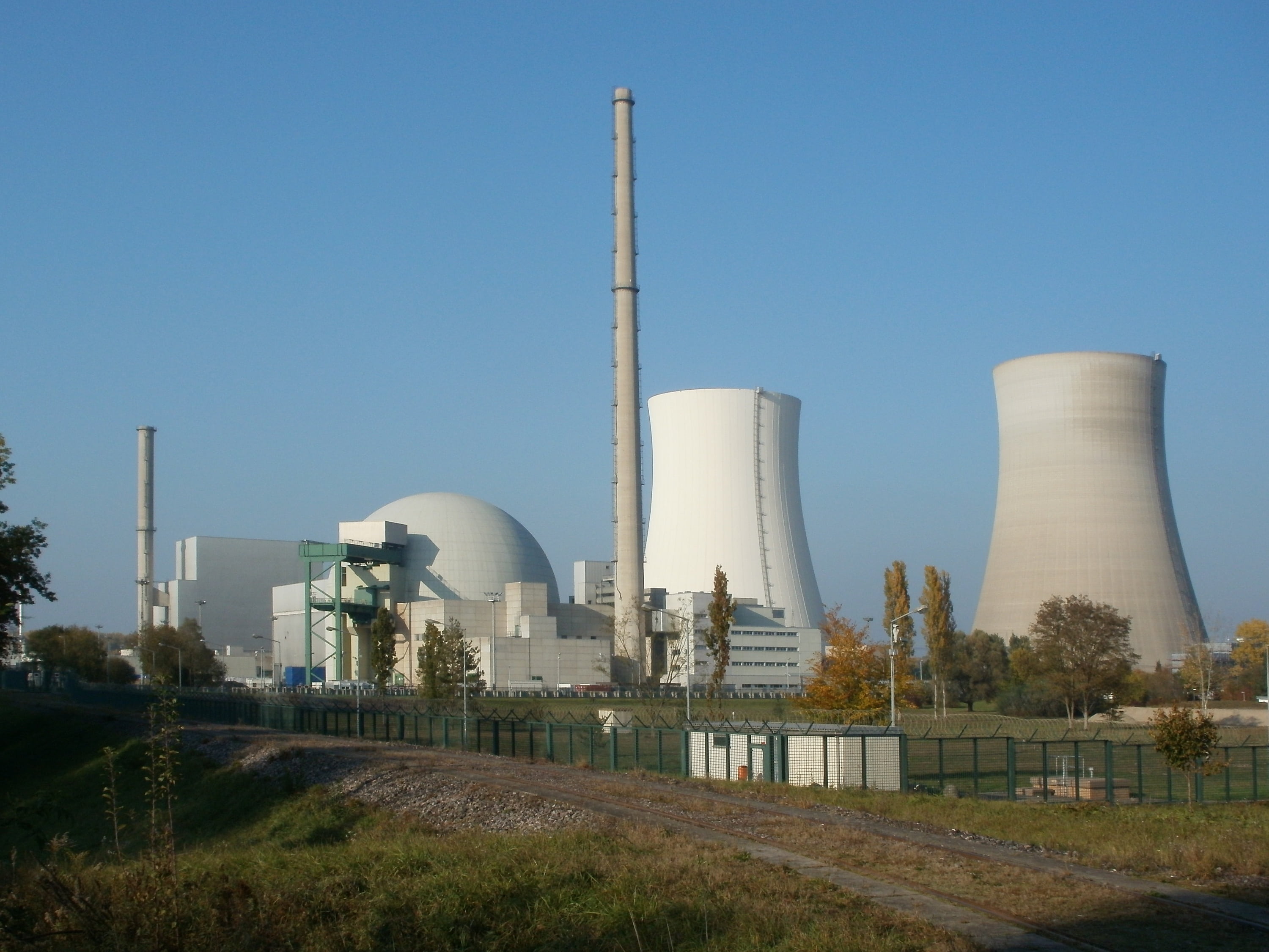 energy, waste, industry, atomic, technology, no people, electricity, building exterior, factory, reactor, fuel and power generation, built structure, risk, HD Wallpaper
