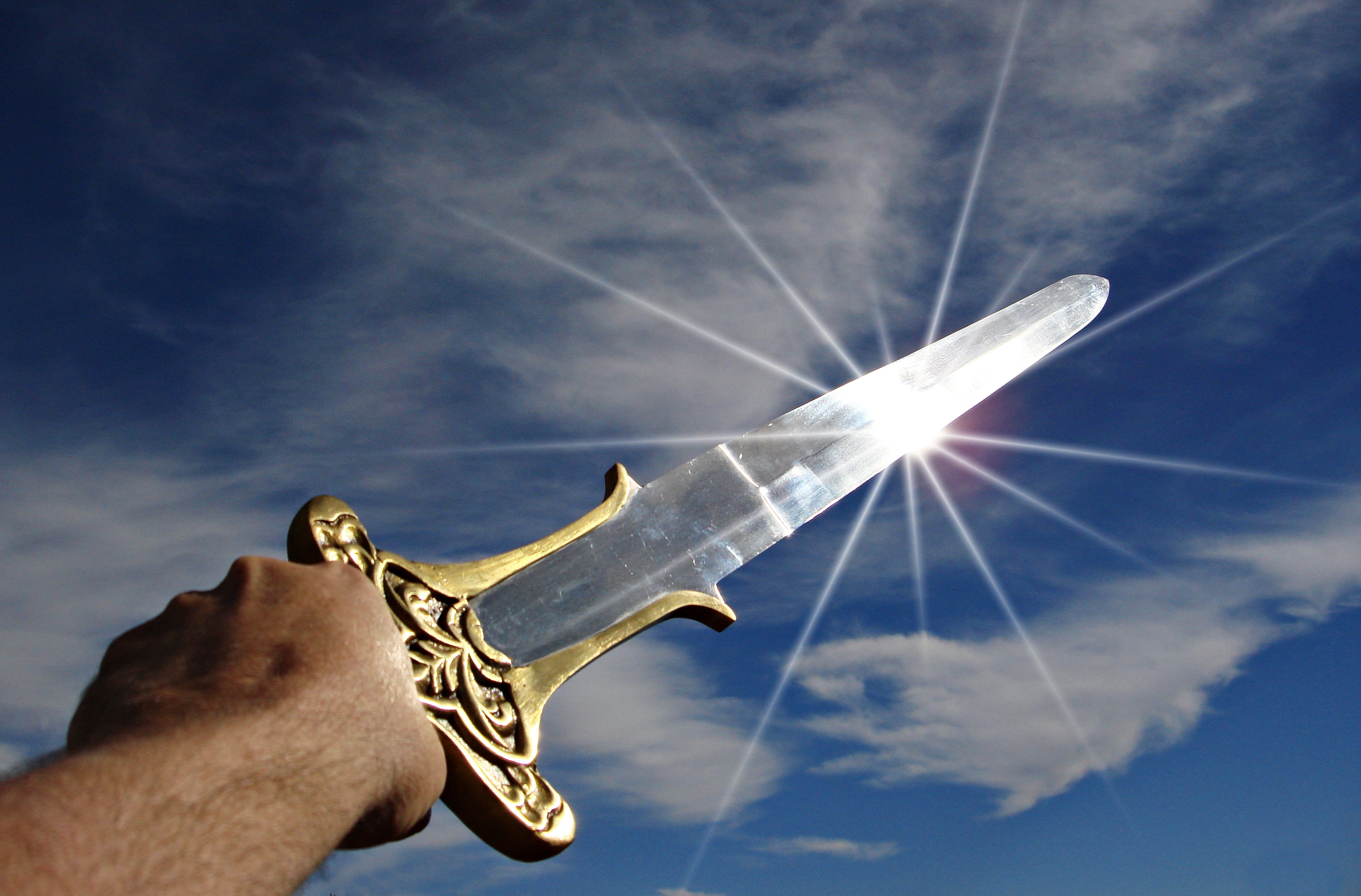 cloud - sky, victory, human limb, knight, vintage, day, low angle view, weapon, battle, arms, rage, sword, armed, hand, man, limb, adult, warrior, medieval, HD Wallpaper