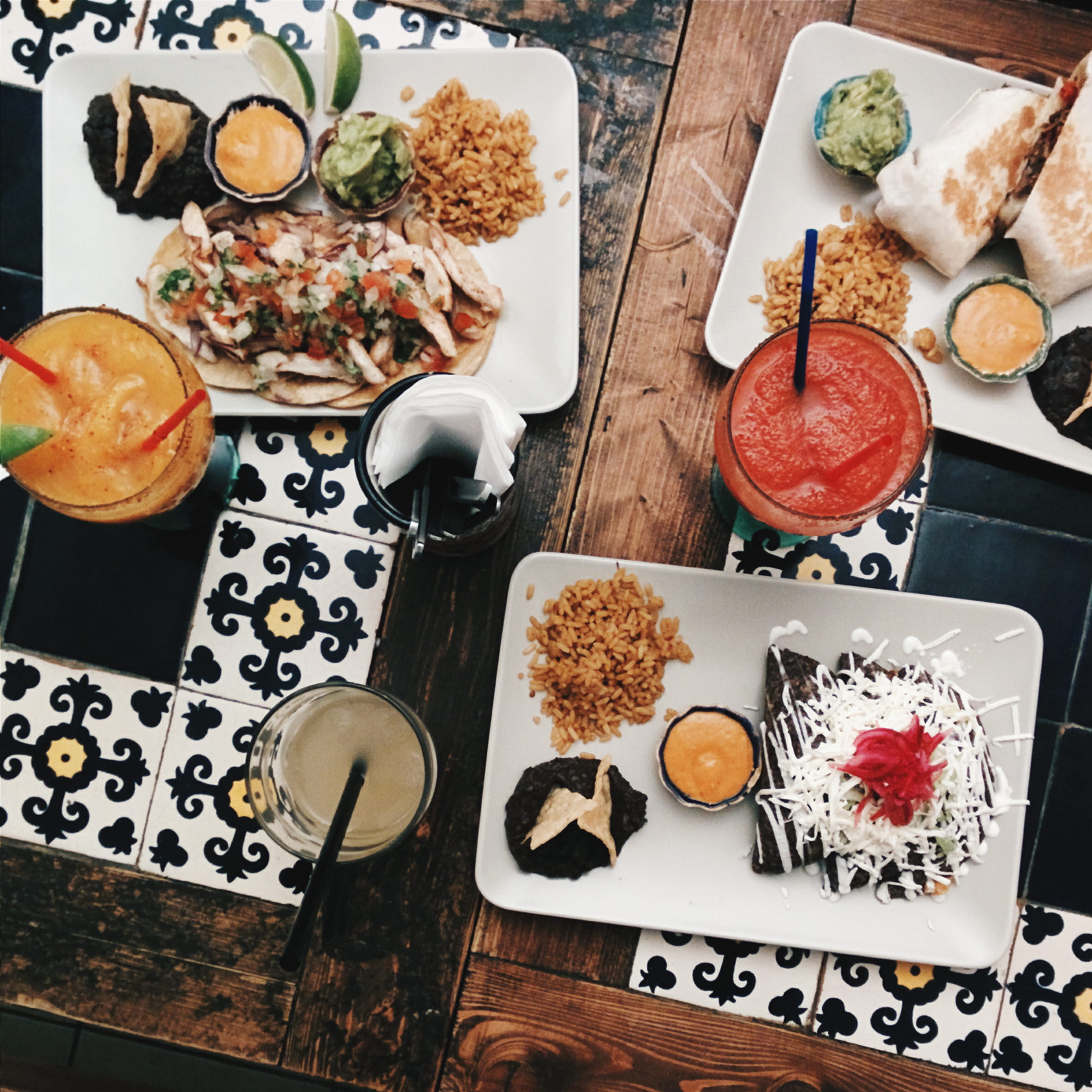 gourmet, still life, serving size, glass, directly above, 1080P, margarita, meal, high angle view, mexican, tacos, cultures, restaurant, ready-to-eat, Phone HD Wallpaper