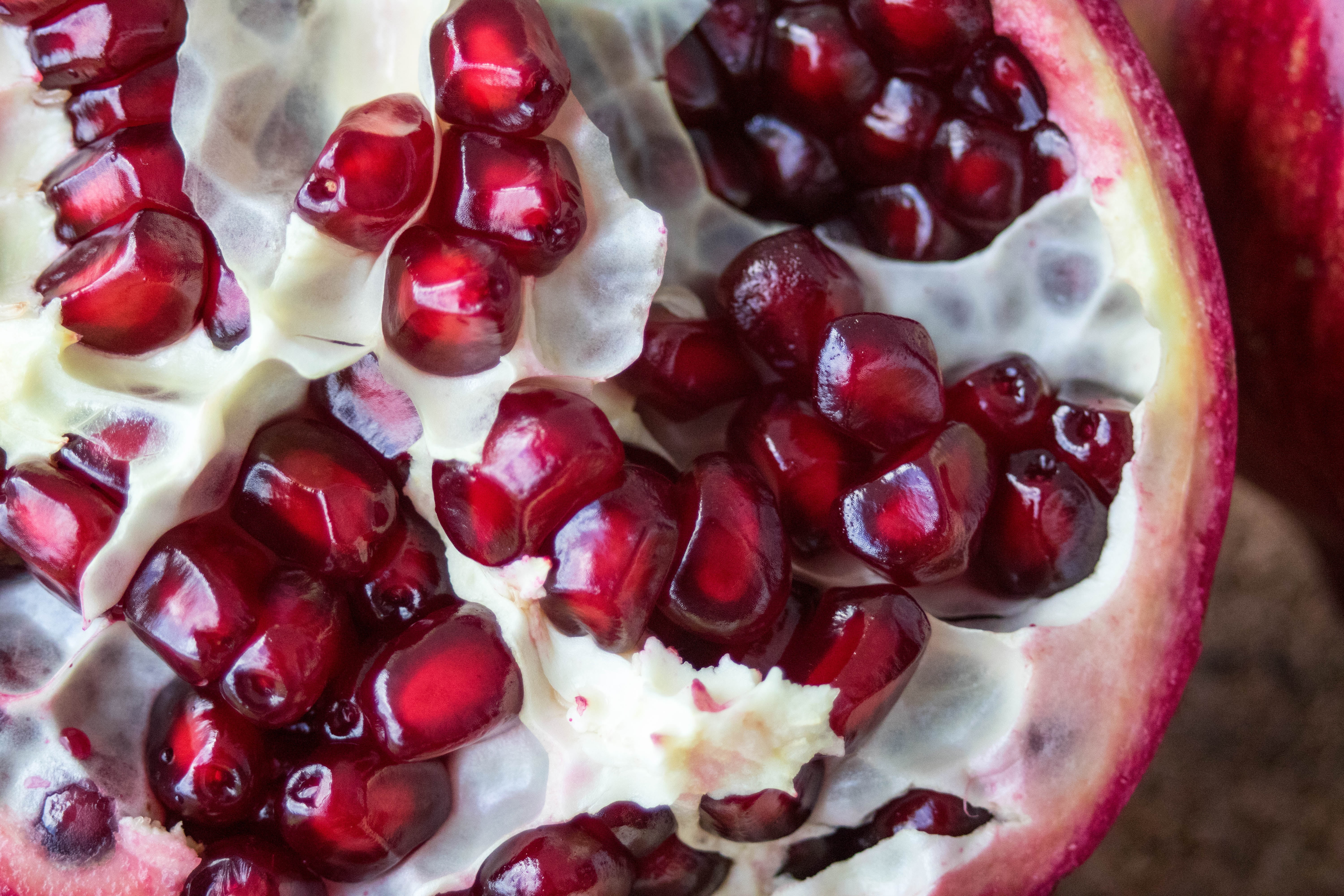 antioxidant, directly above, food And Drink, vegetarian Food, organic, wellbeing, 5K, close-up, cross Section, juice, backgrounds, pomegranate seed, part Of, HD Wallpaper