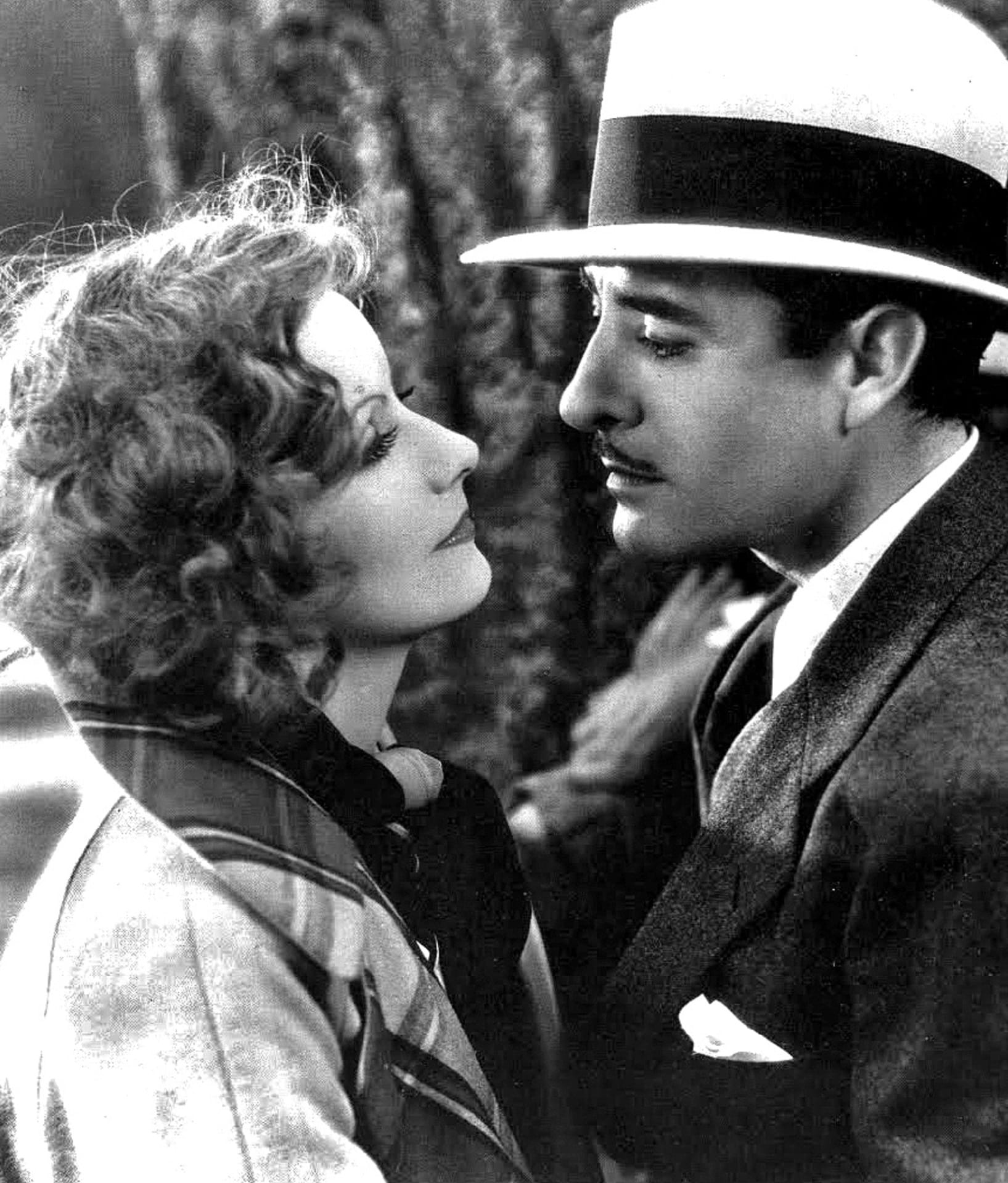 icon, screenwriter, young adult, adults only, young men, real people, focus on foreground, woman, 1080P, star, people, Greta Garbo, looking, cinema, silent films, Phone HD Wallpaper