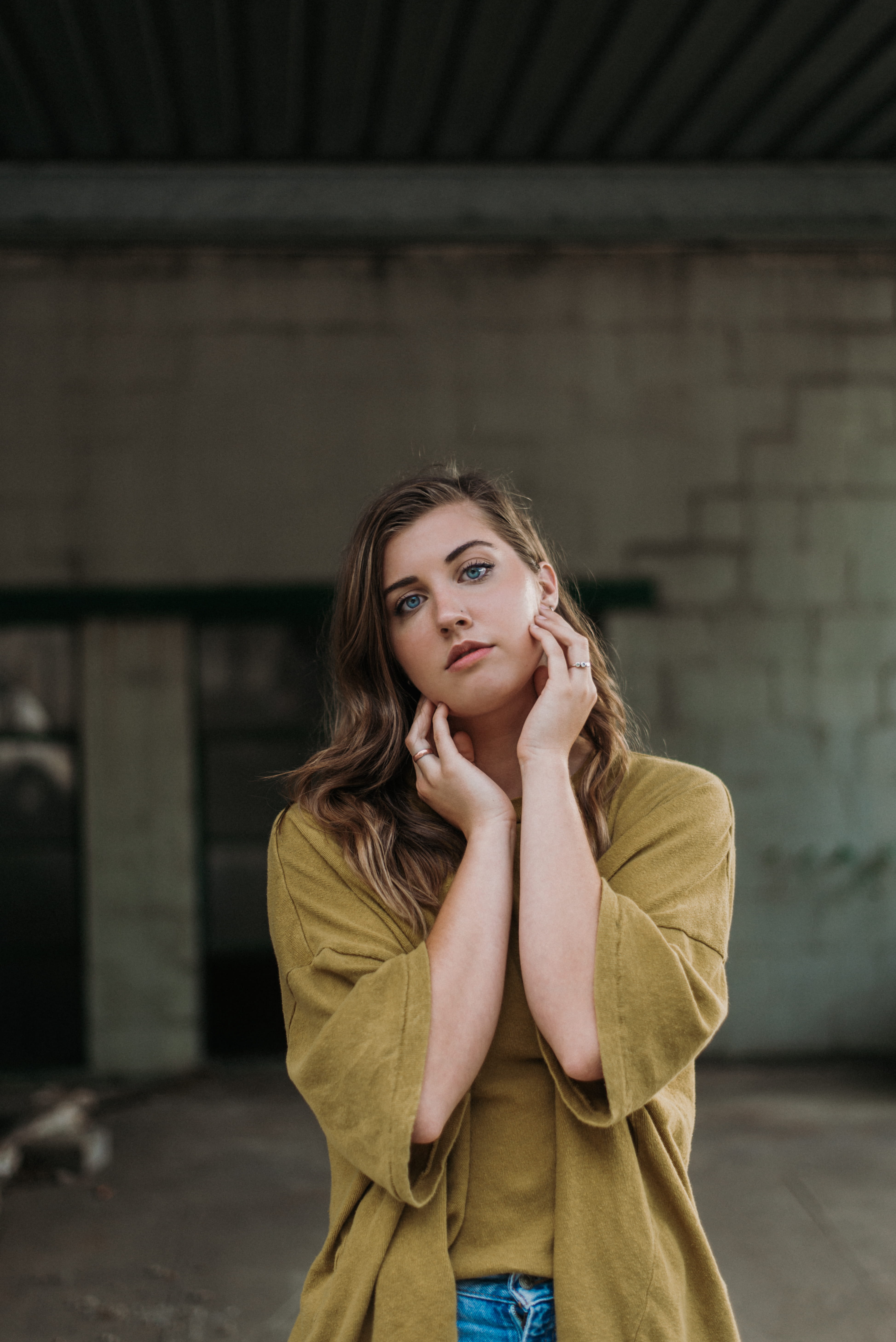 style, contemplation, person, oversize shirt, adult, 5K, fashion, hair, front view, hairstyle, brown, portrait, beautiful woman, young, women, looking, Phone HD Wallpaper